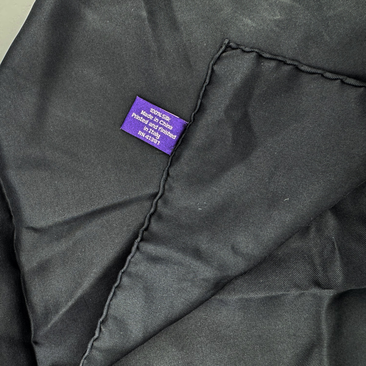 Pochette en soie Purple Label Ralph Lauren noire unie