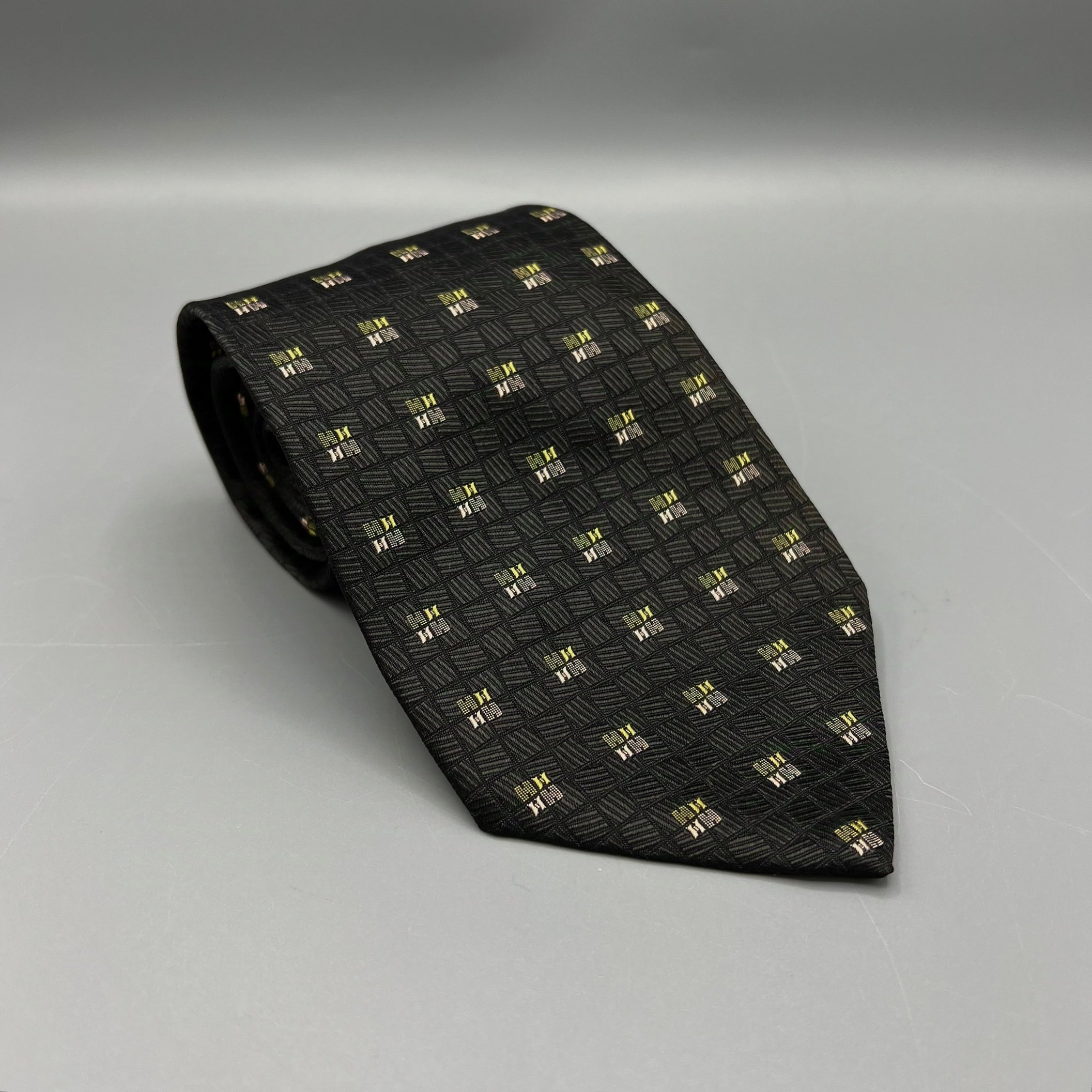 Cravate Hermès Motifs "H"