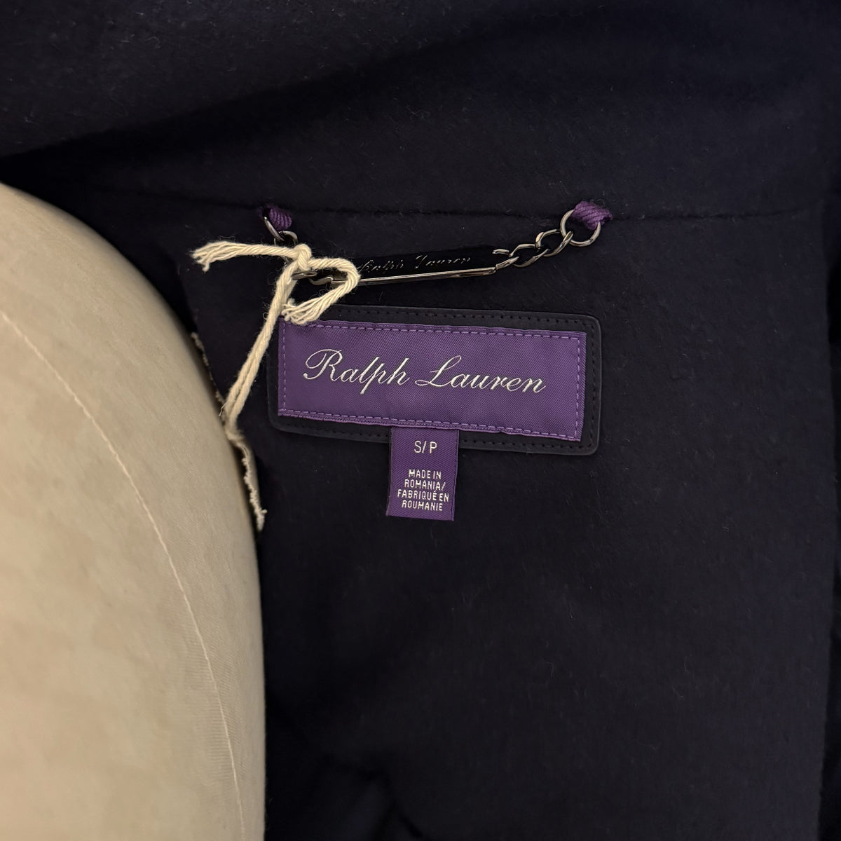 Doudoune Ralph Lauren Purple Label bleu marine à capuche
