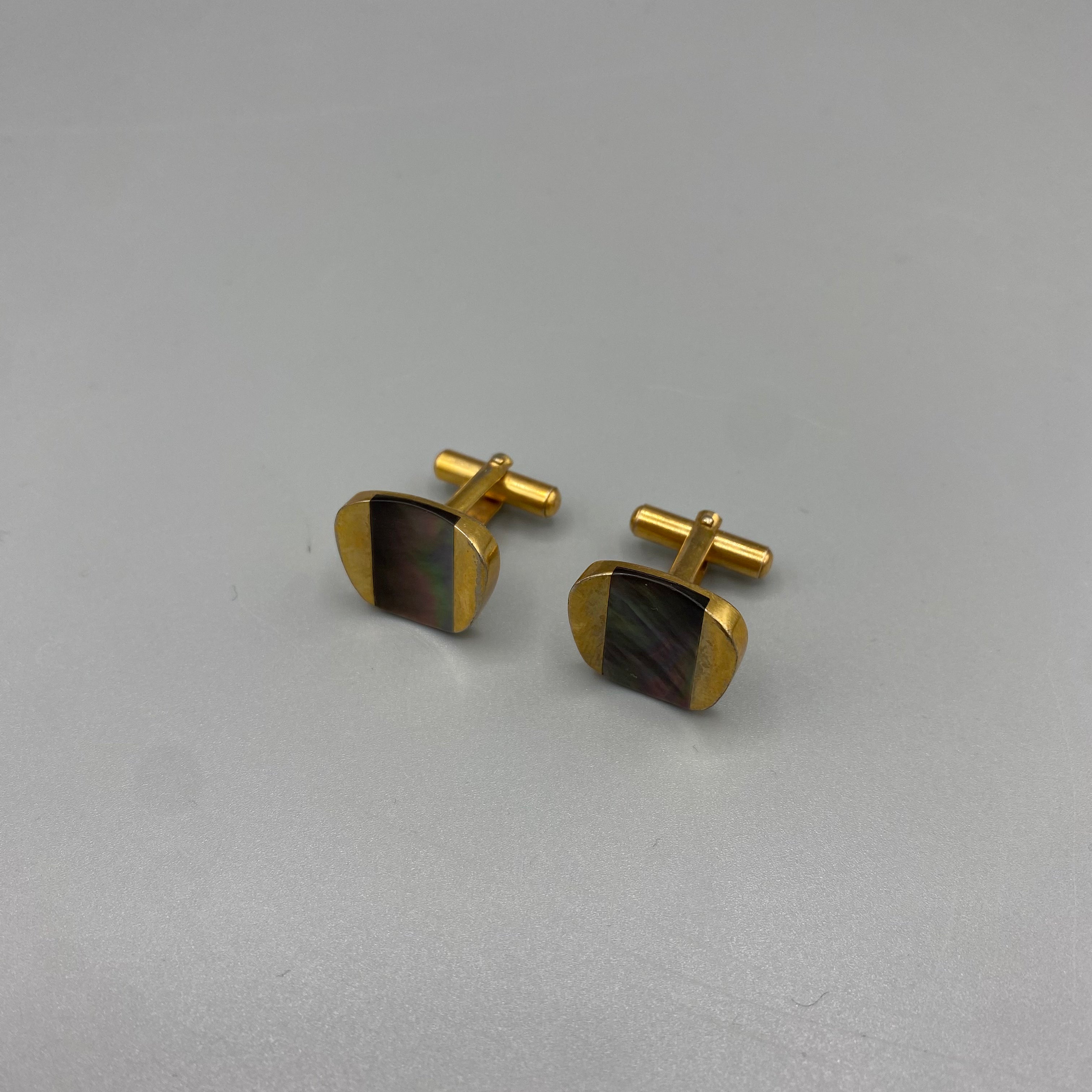 Boutons de manchettes nacré