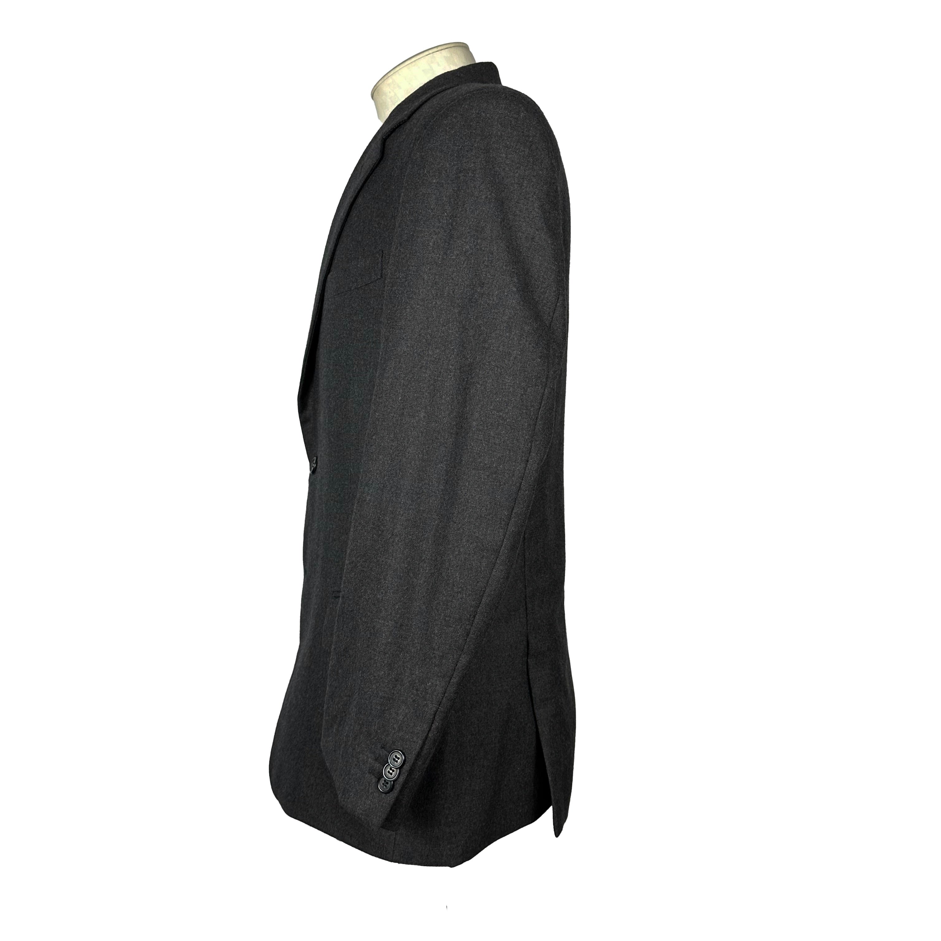 Costume Prada gris anthracite 2 boutons