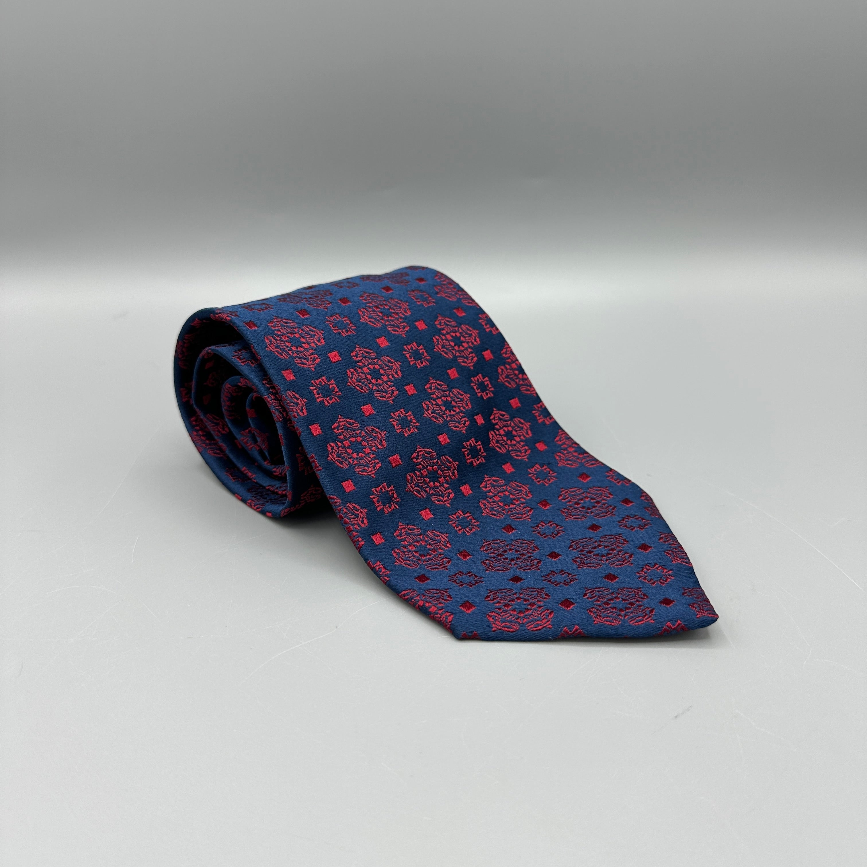 Cravate bleu Charvet