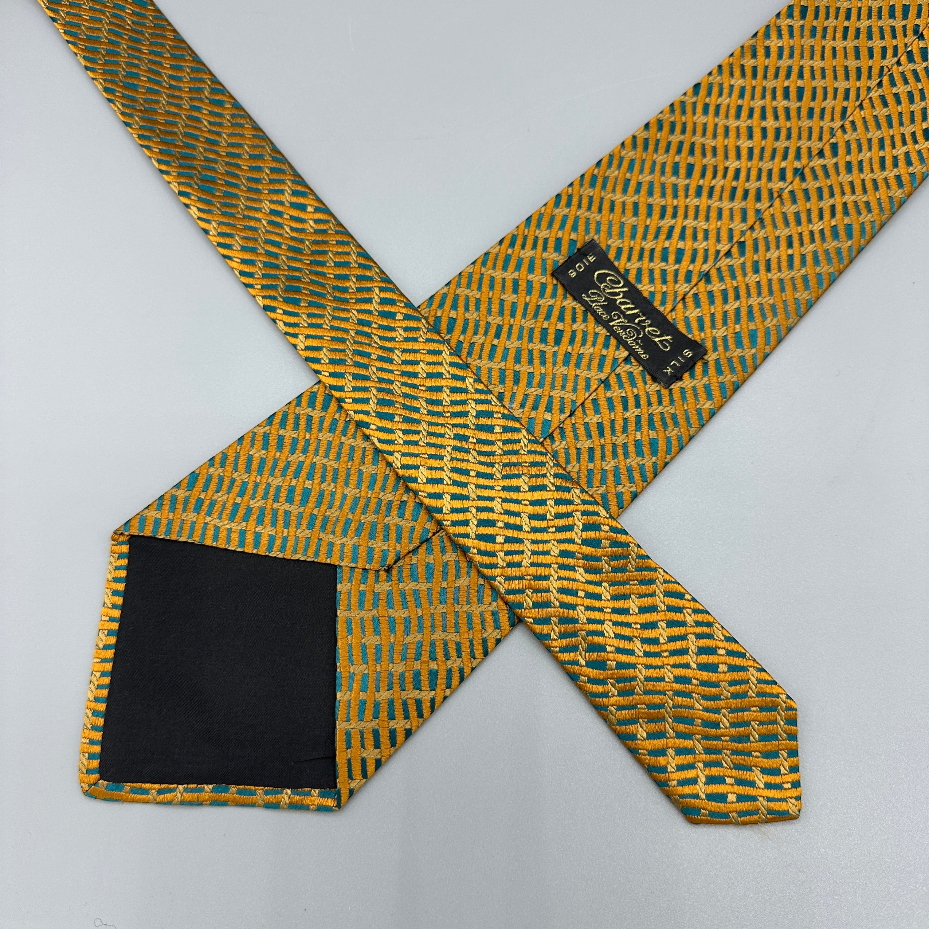 Cravate verte et jaune Charvet