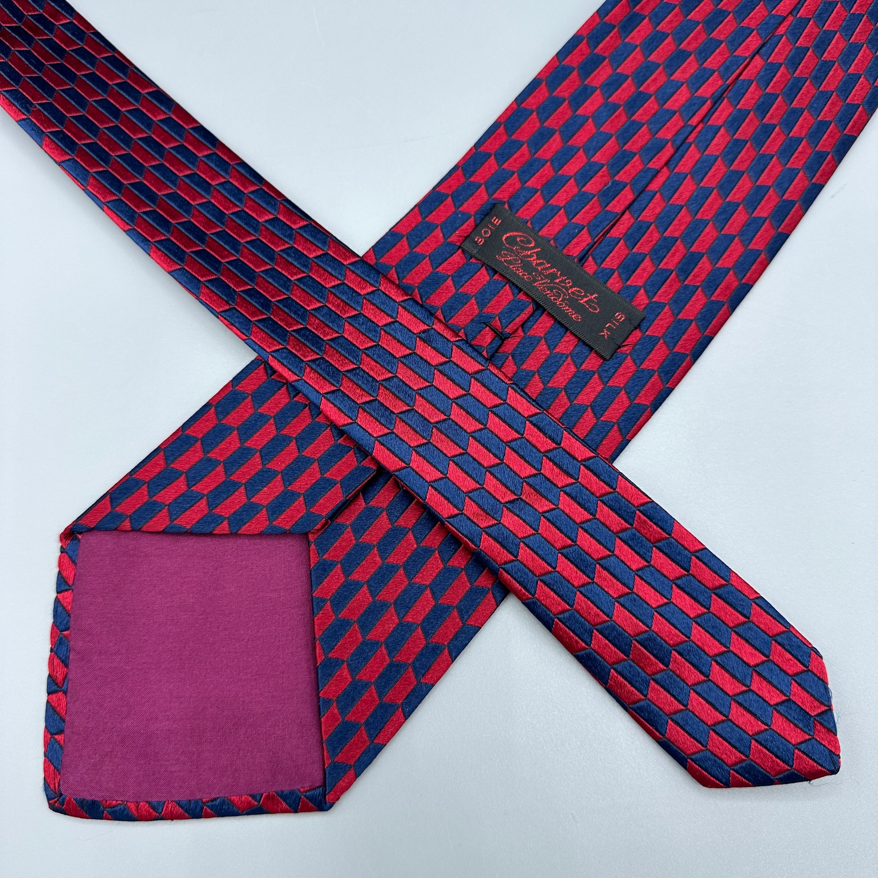 Cravate rouge et bleue Charvet