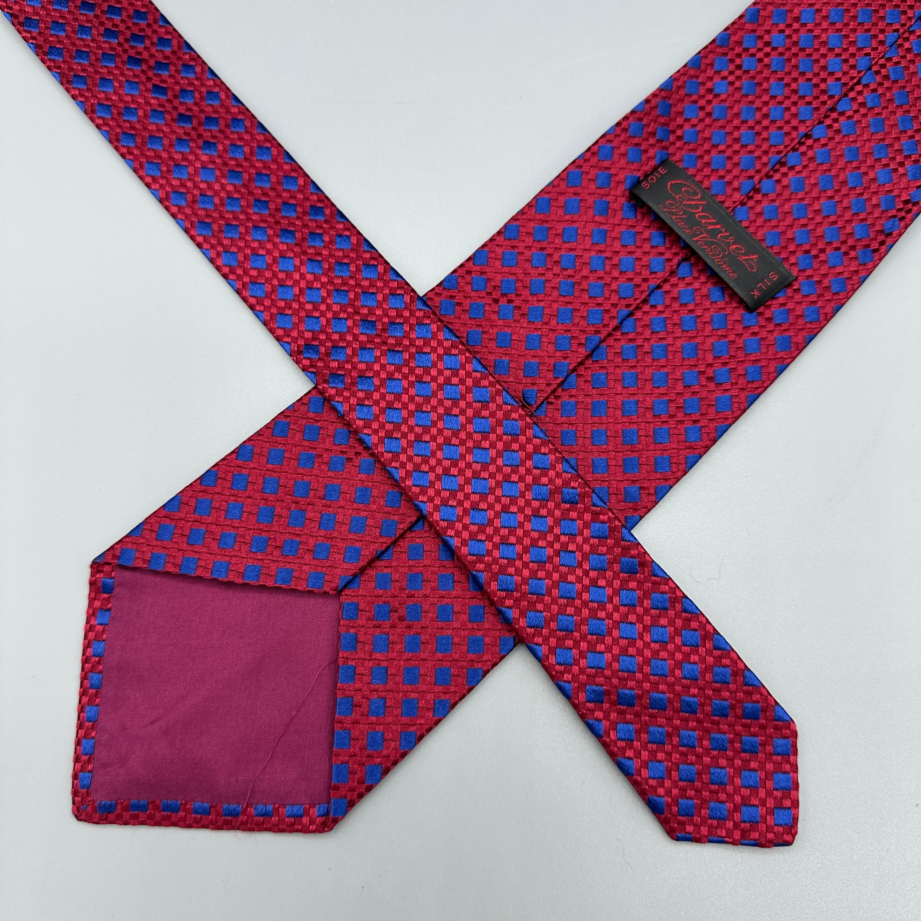 Cravate rouge Charvet