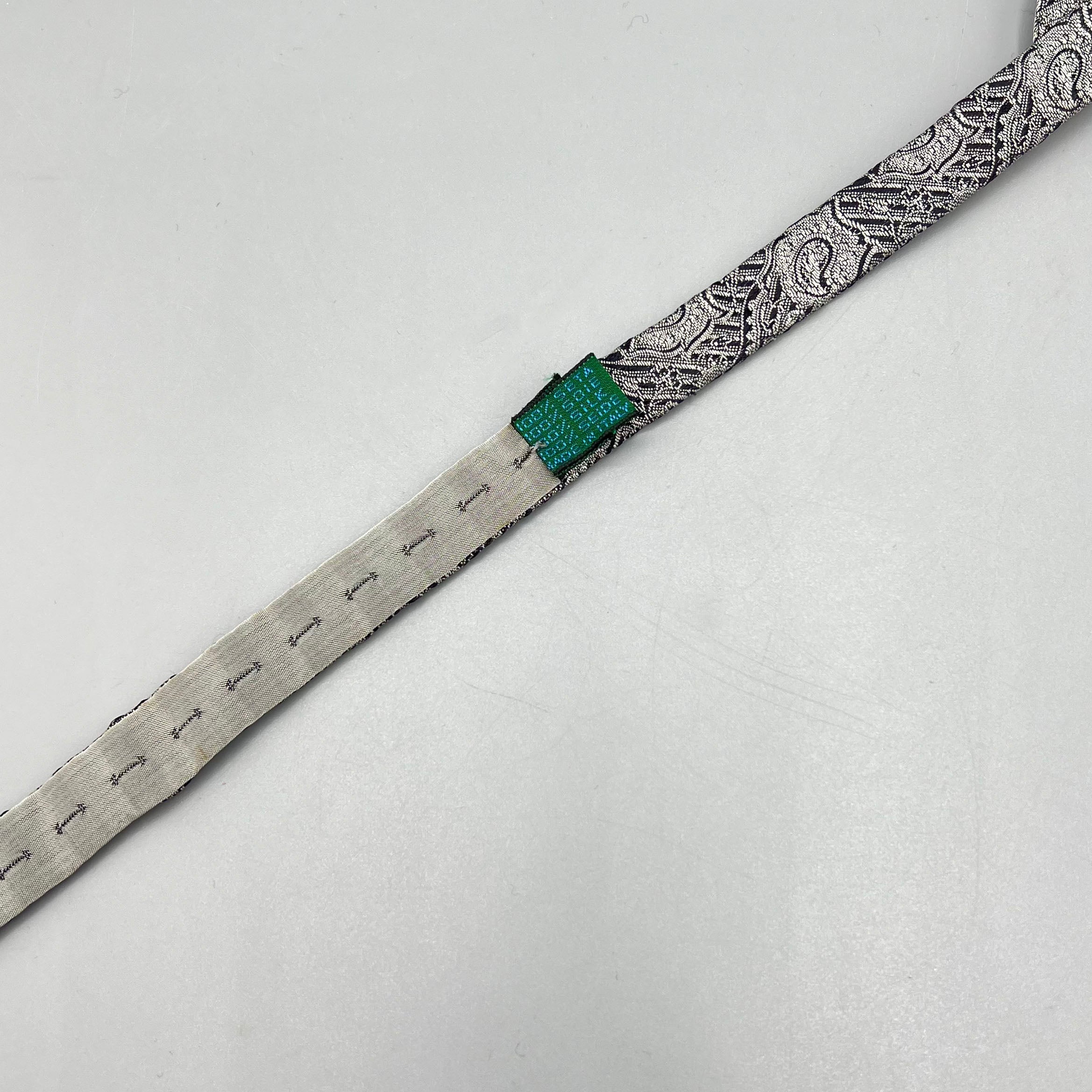 Nœud papillon motif pesley