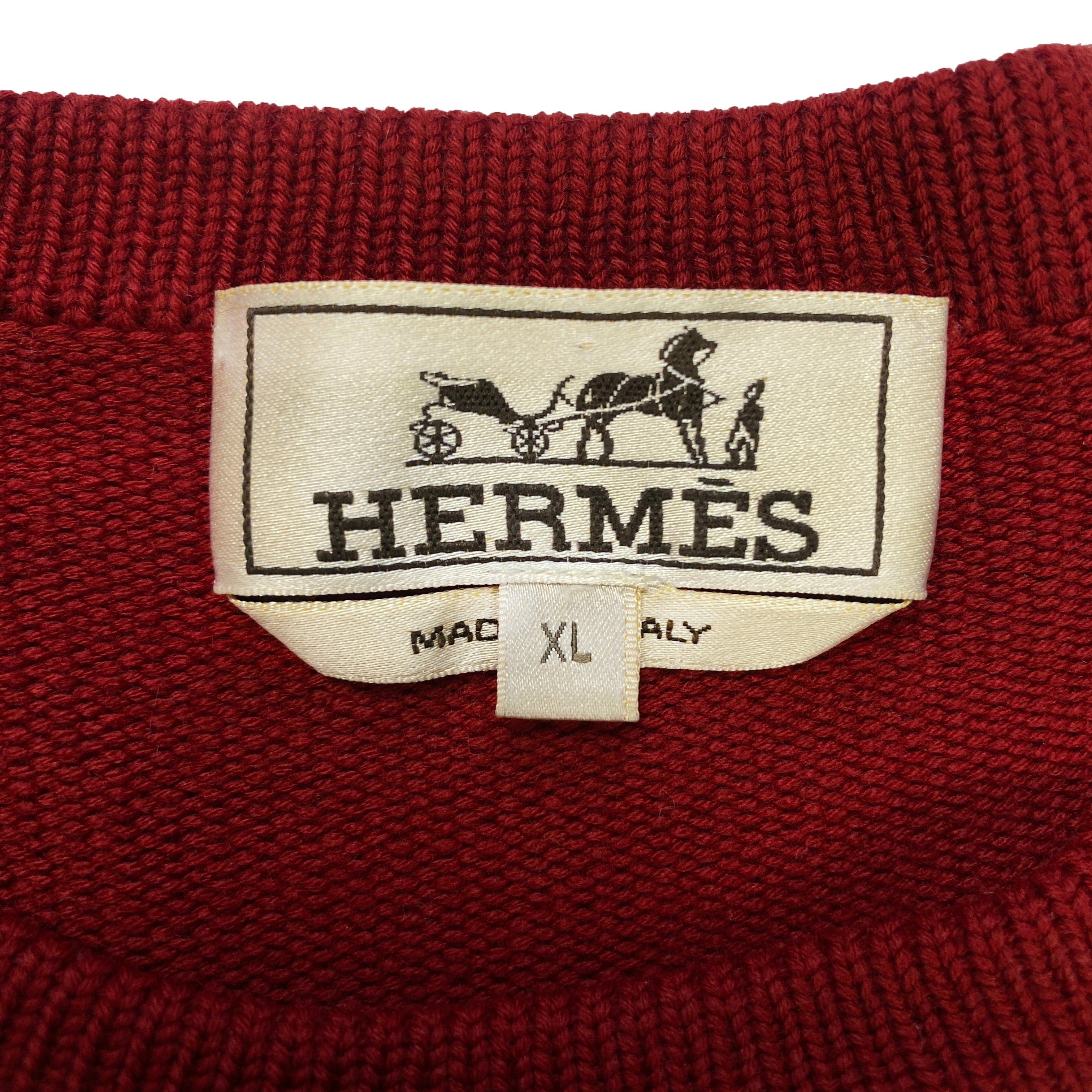 Pull Hermès rouge motifs torsadés