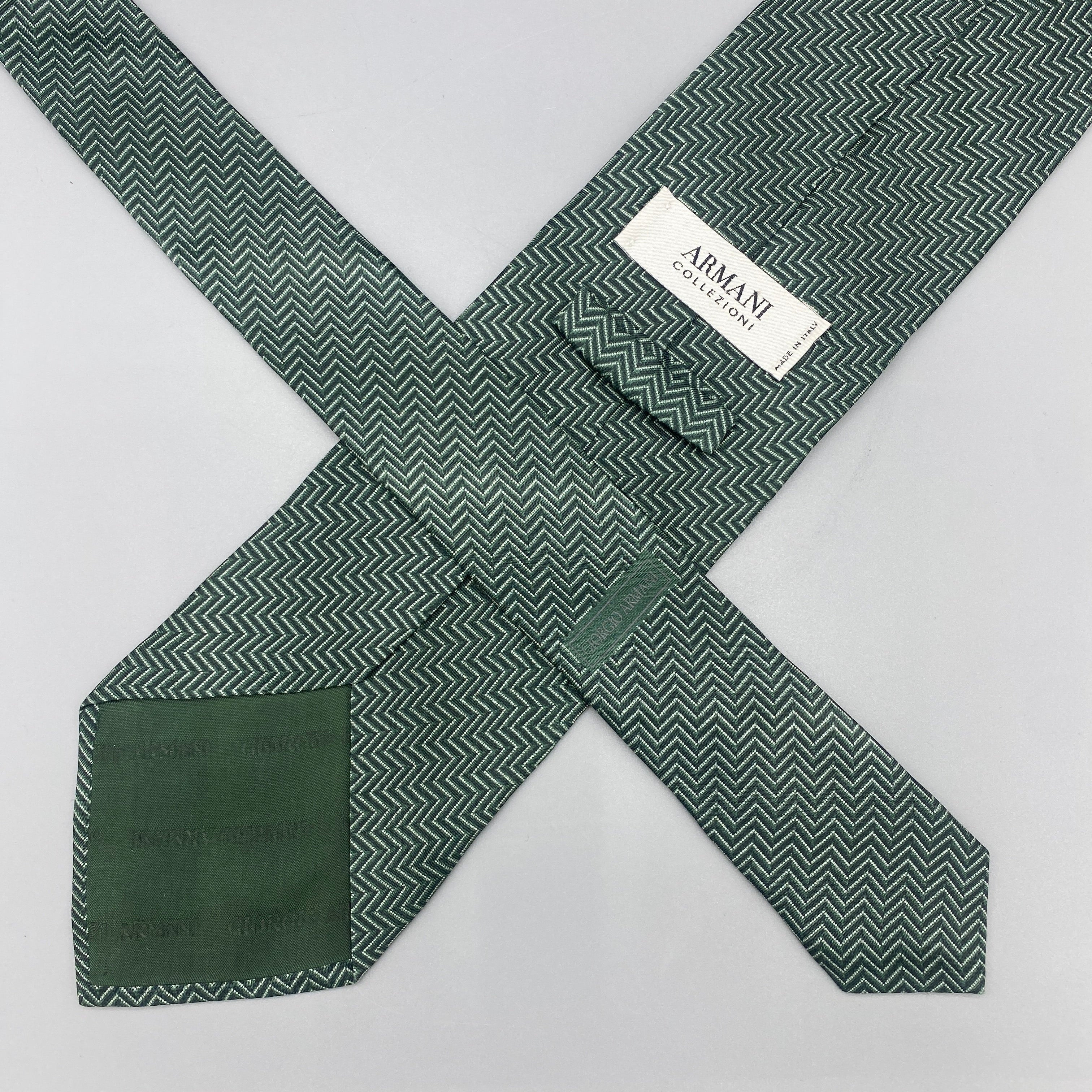 Cravate verte Armani