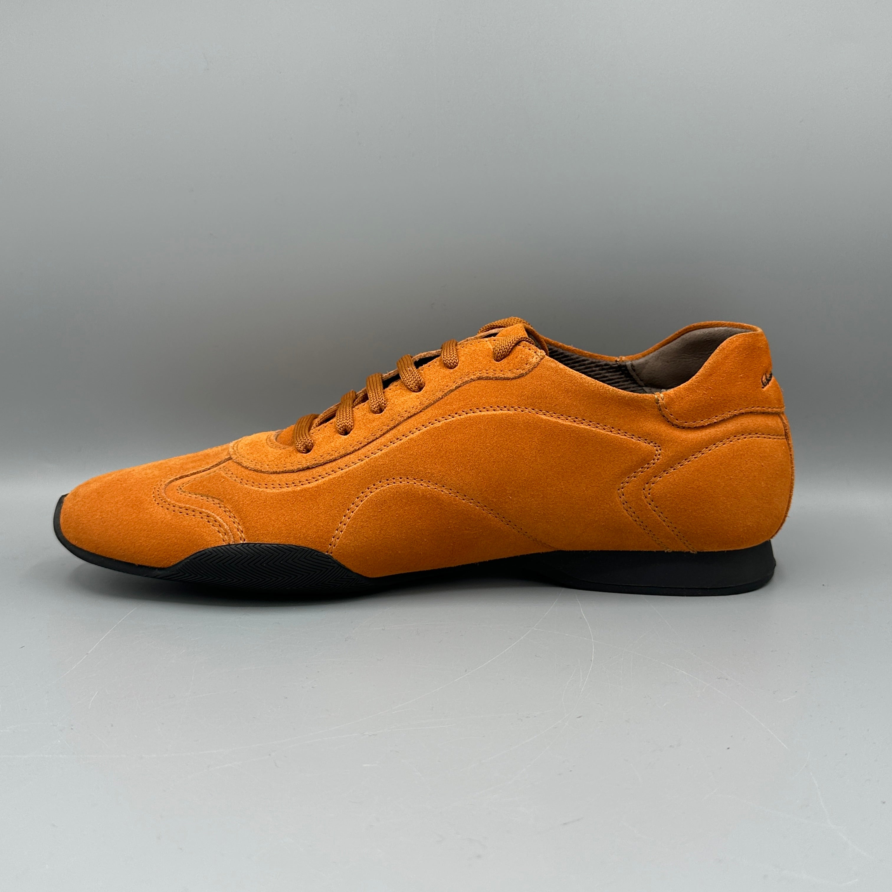 Baskets orange Ferragamo