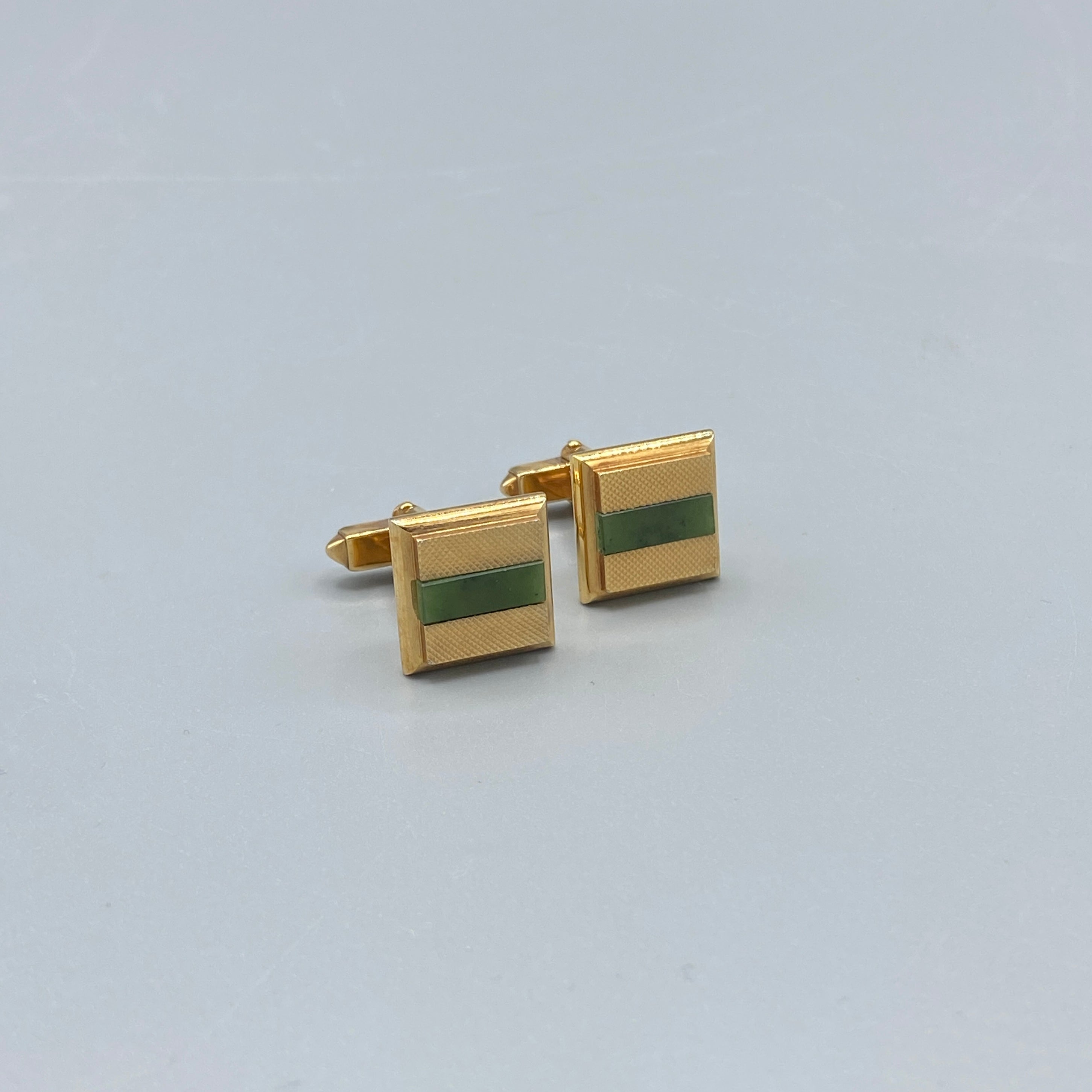 Boutons de manchette dorés Pierre Balmain