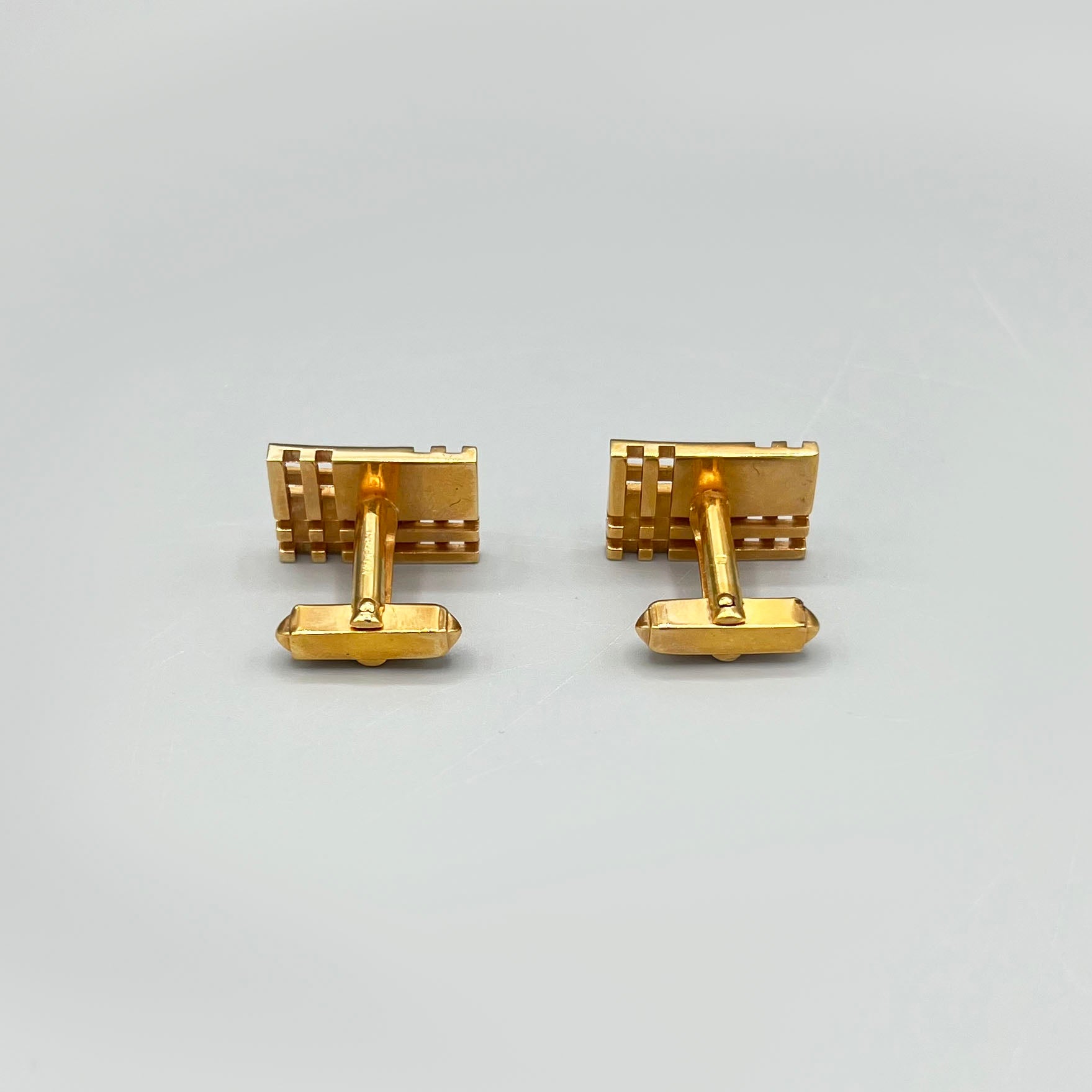 Boutons de manchette dorés Pierre Balmain