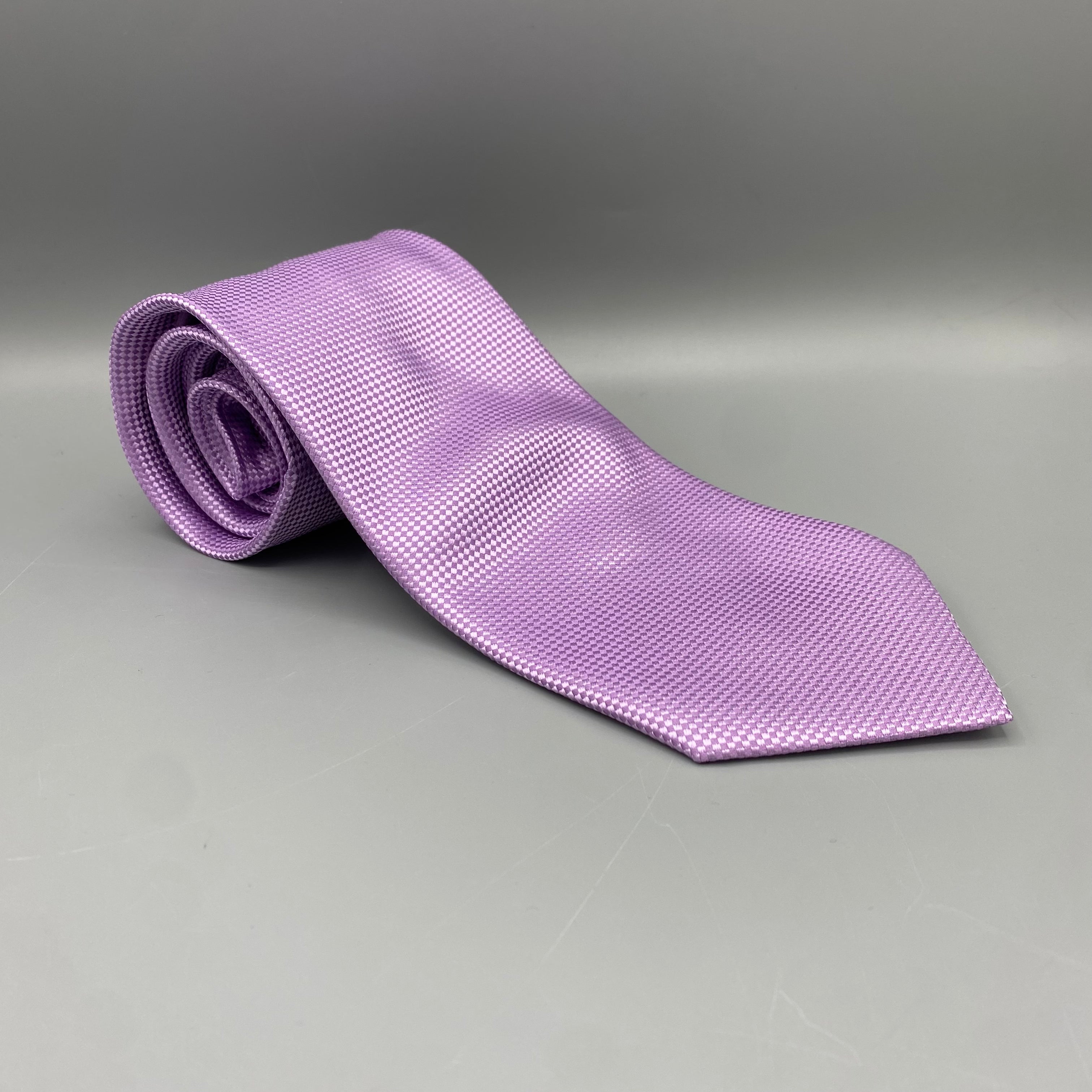 Cravate violette