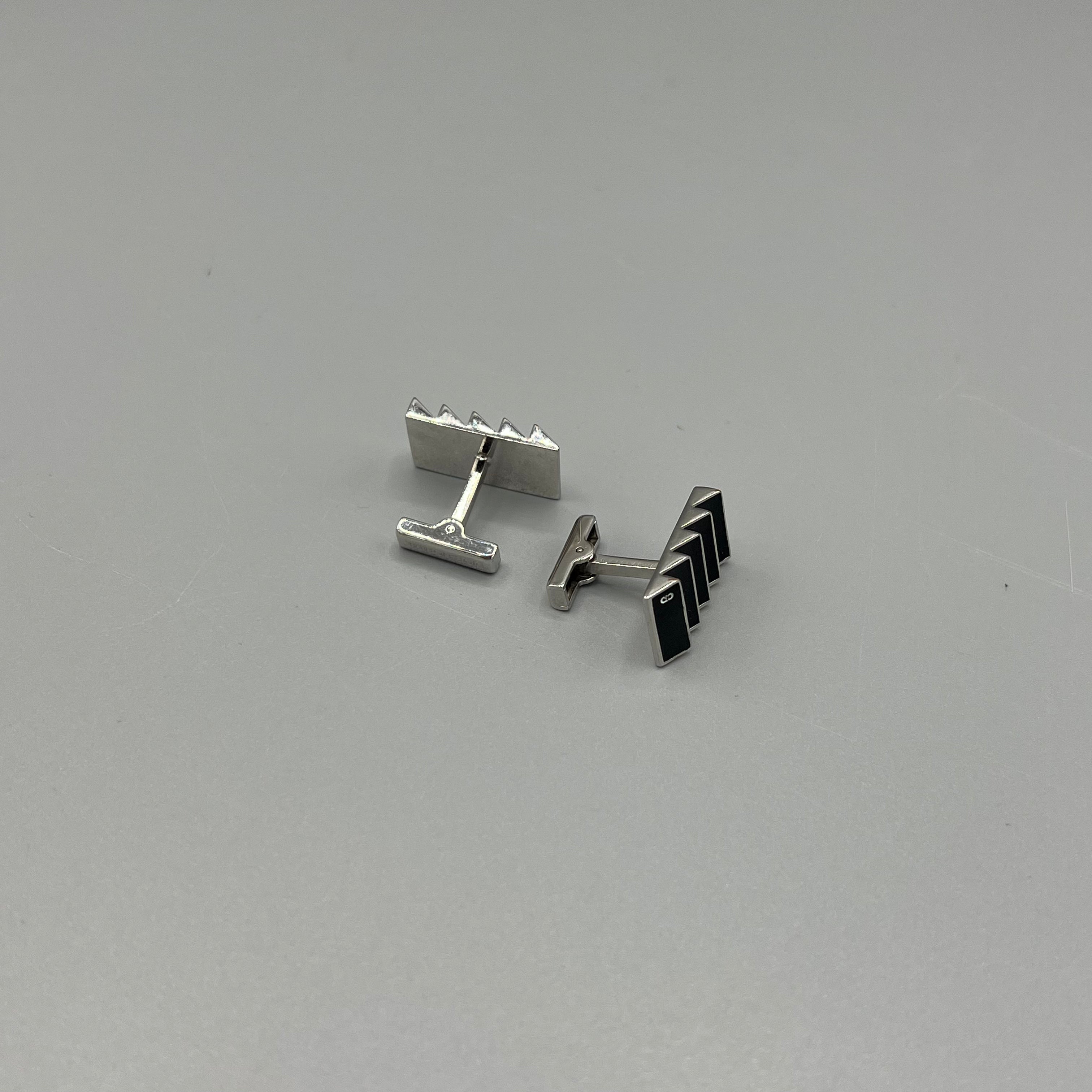 Bouton de best sale manchette dior