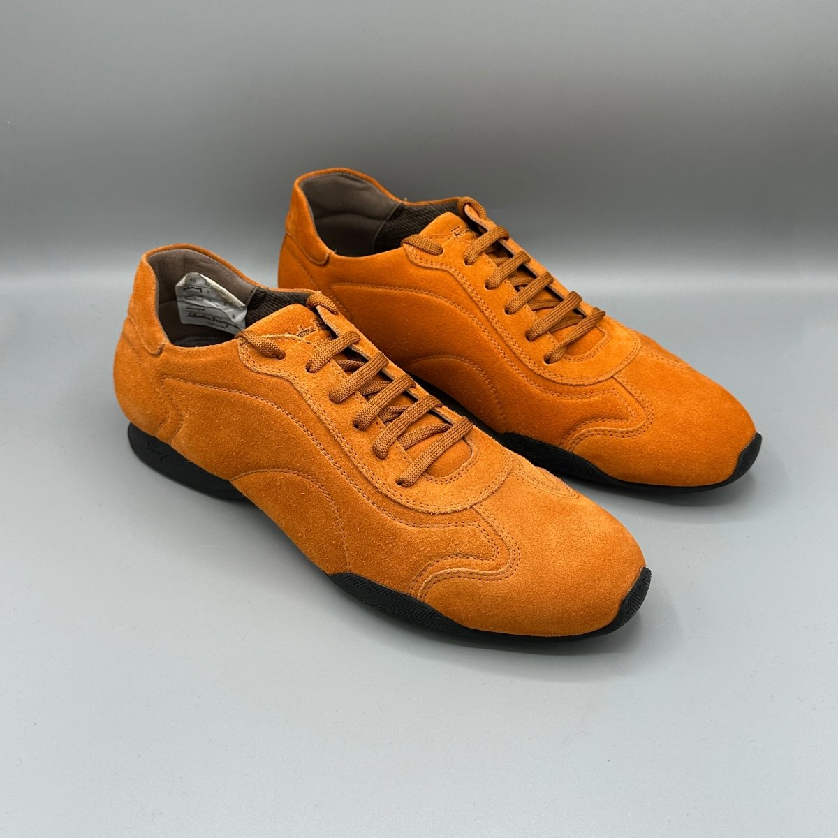 Baskets orange Ferragamo - Le Beau Gustave