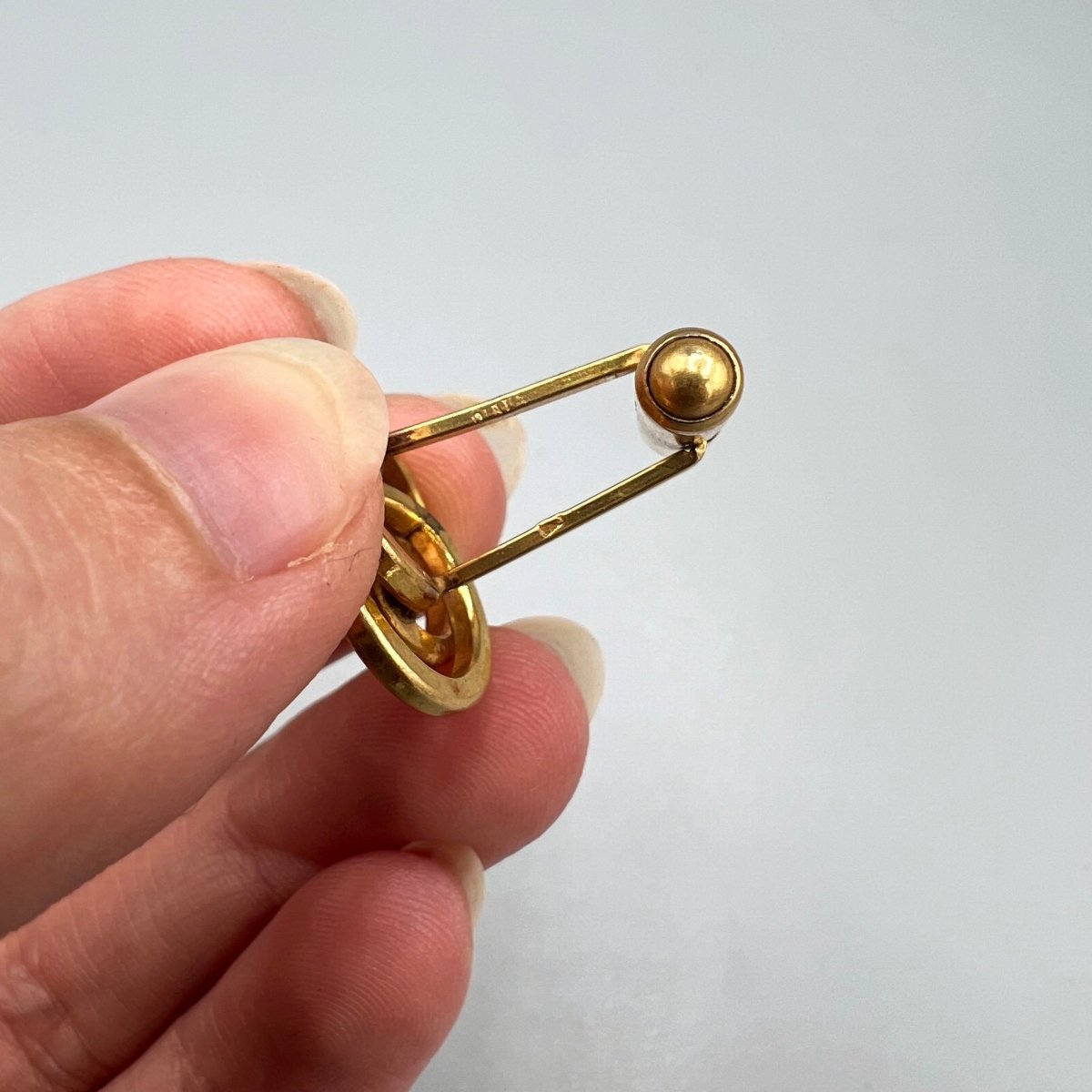 Boutons de manchette dorés Dial - Le Beau Gustave