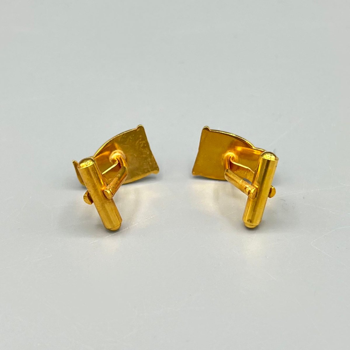 Boutons de manchette London Badge & Button - Le Beau Gustave