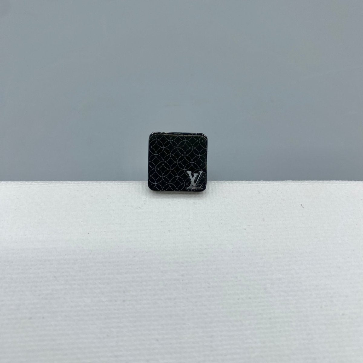 Boutons de manchette Louis Vuitton noirs - Le Beau Gustave