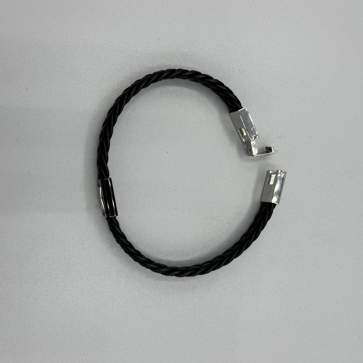 Bracelet Mauboussin en cuir noir tressé - Le Beau Gustave