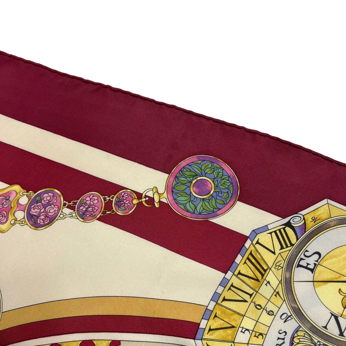 Carré Hermès - La ronde des heures - Le Beau Gustave