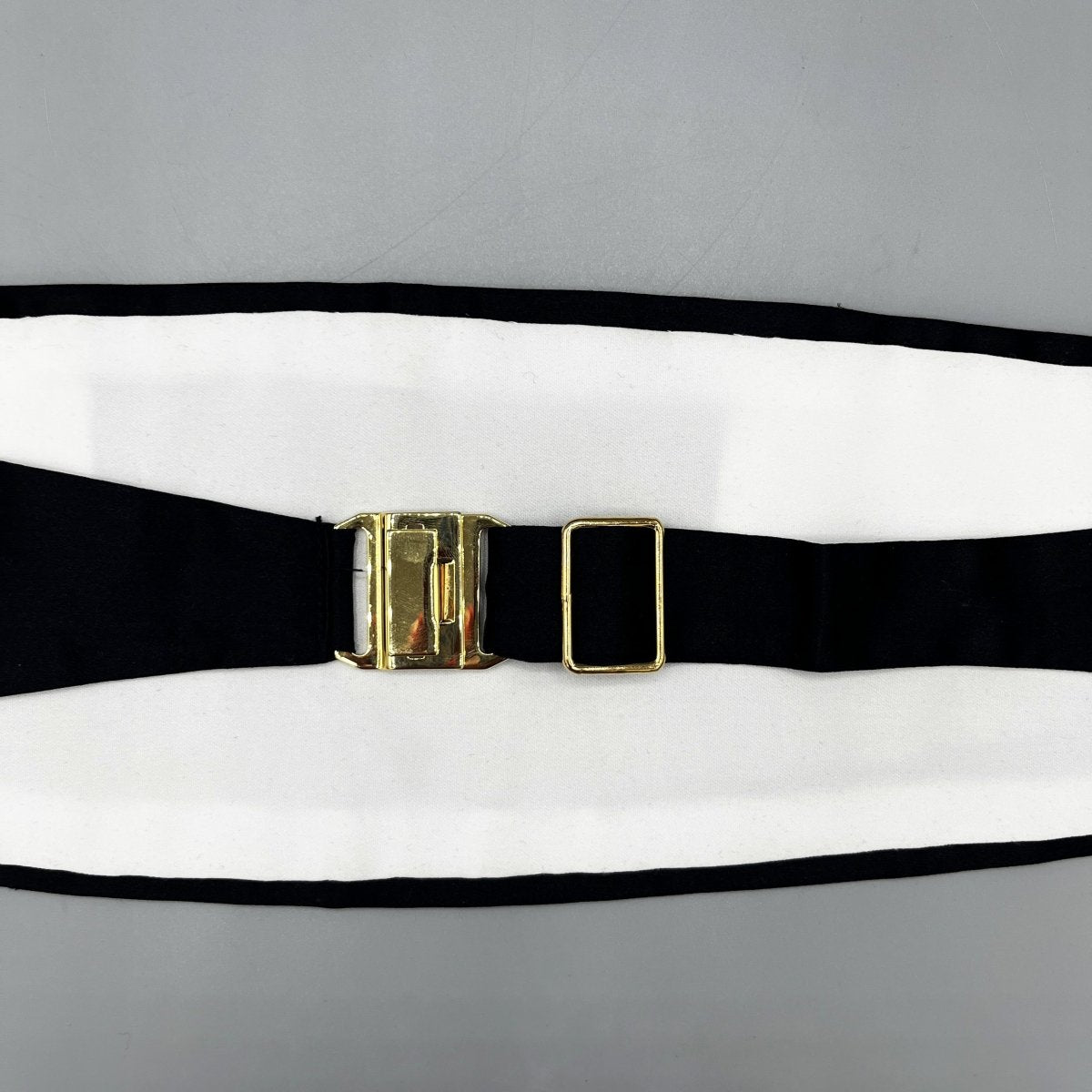 Ceinture de smoking en soie Dior - Le Beau Gustave