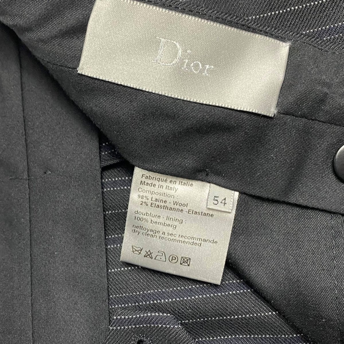 Costume à rayures Dior - Le Beau Gustave