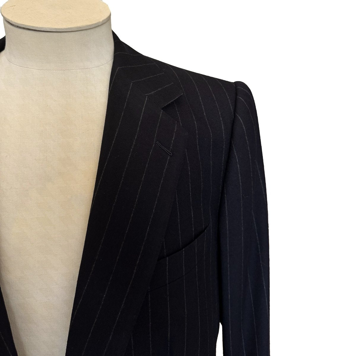 Costume Cifonelli sur mesure bleu marine à rayures tennis - Le Beau Gustave