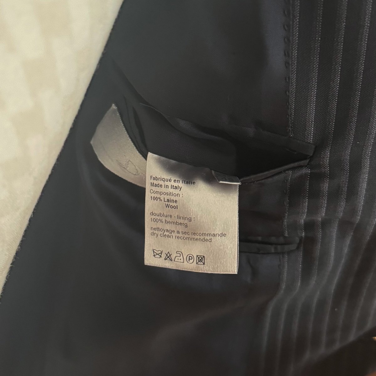 Costume Dior noir rayure banquier - Le Beau Gustave