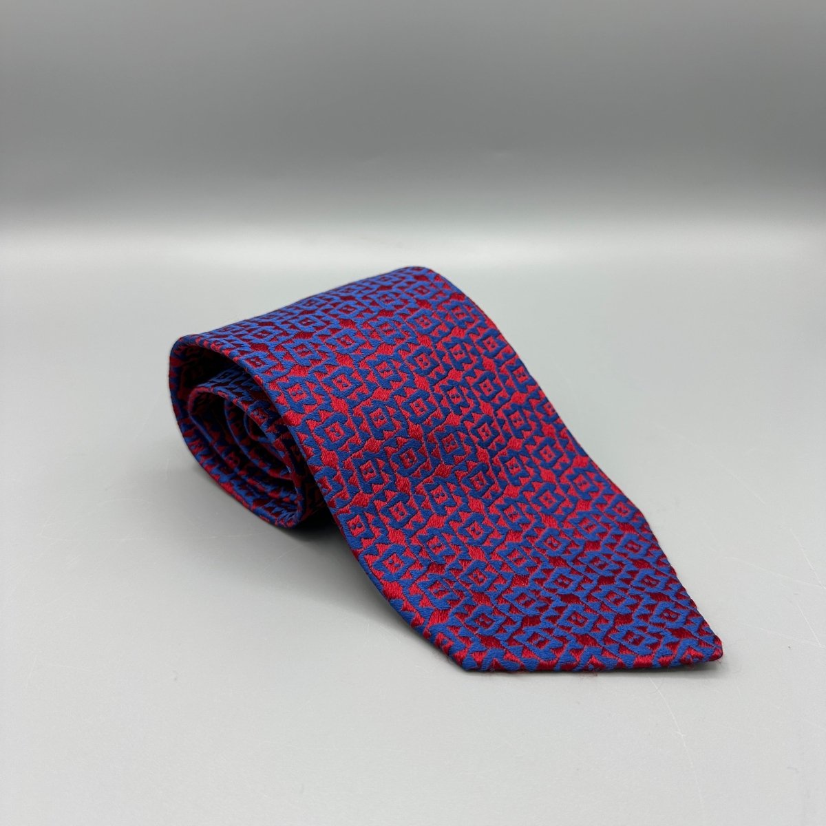 Cravate bleue Charvet - Le Beau Gustave