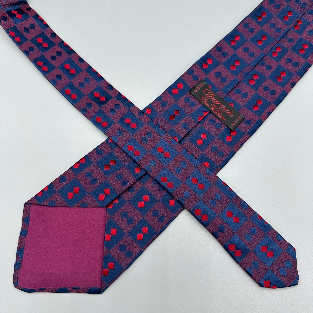 Cravate bleue et rouge Charvet - Le Beau Gustave