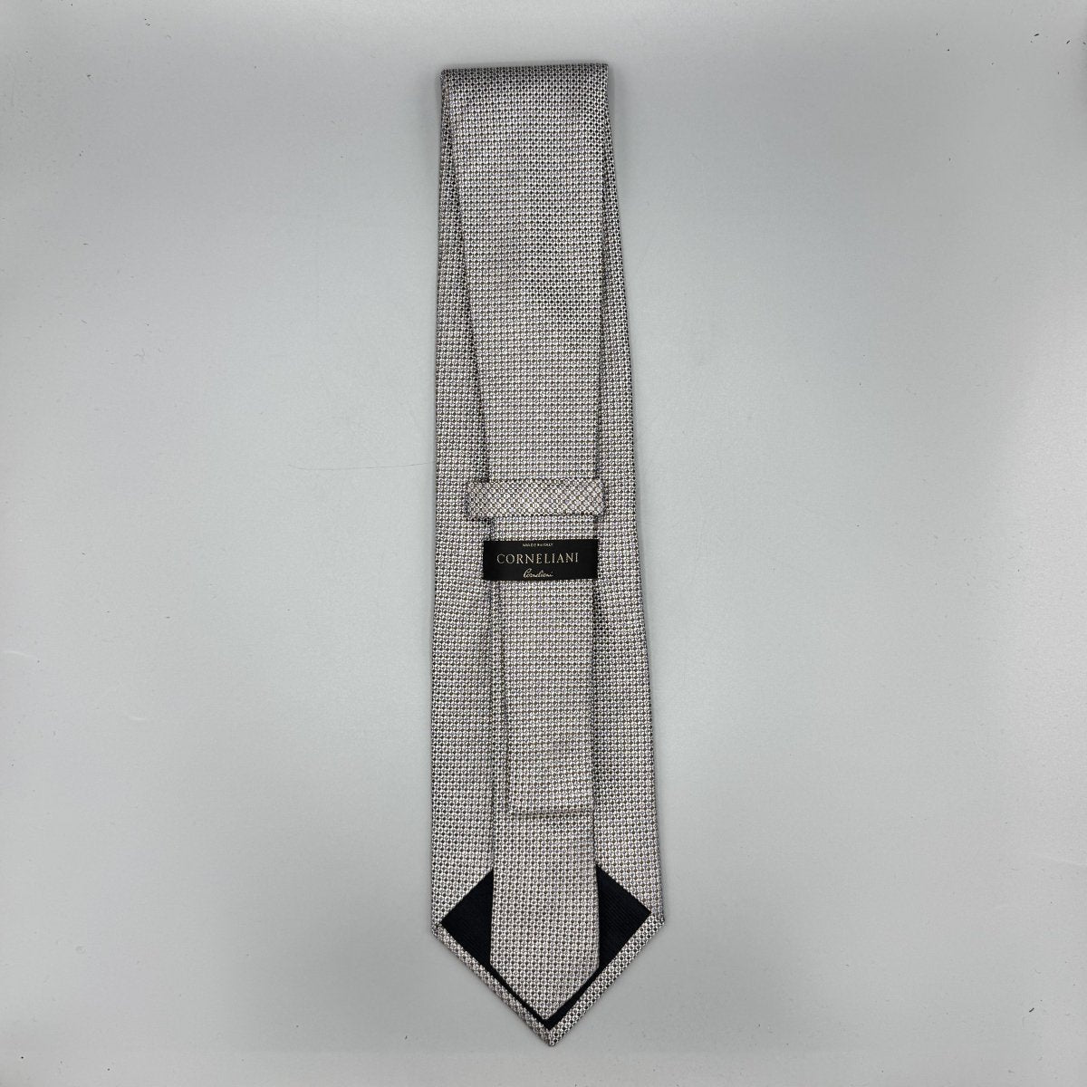 Cravate Corneliani beige à texture tissée - Le Beau Gustave