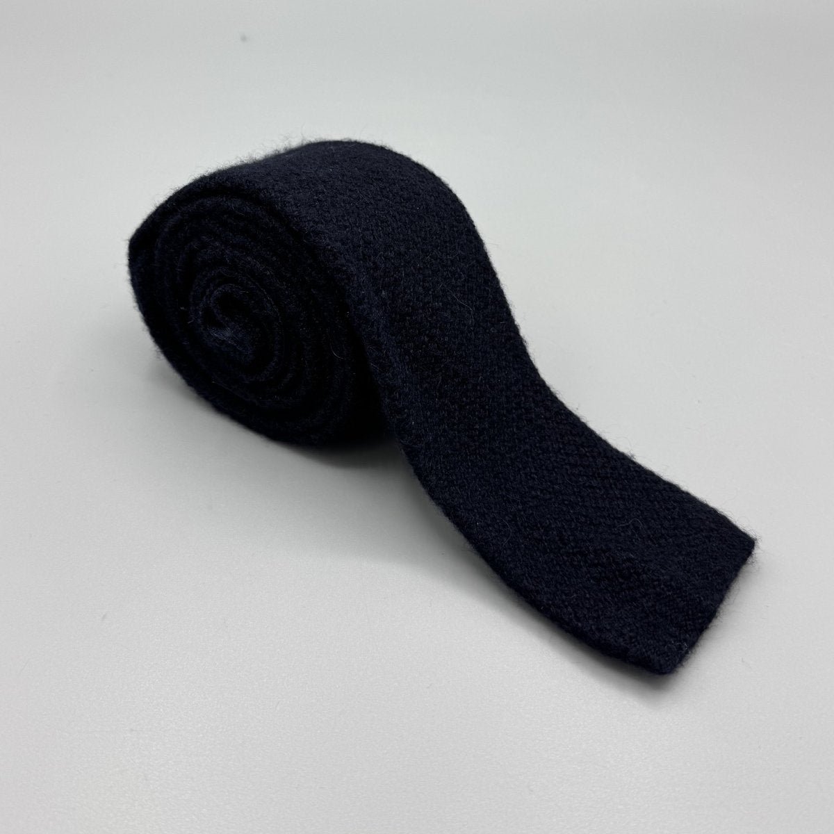Cravate en maille Ralph Lauren bleu marine - Le Beau Gustave