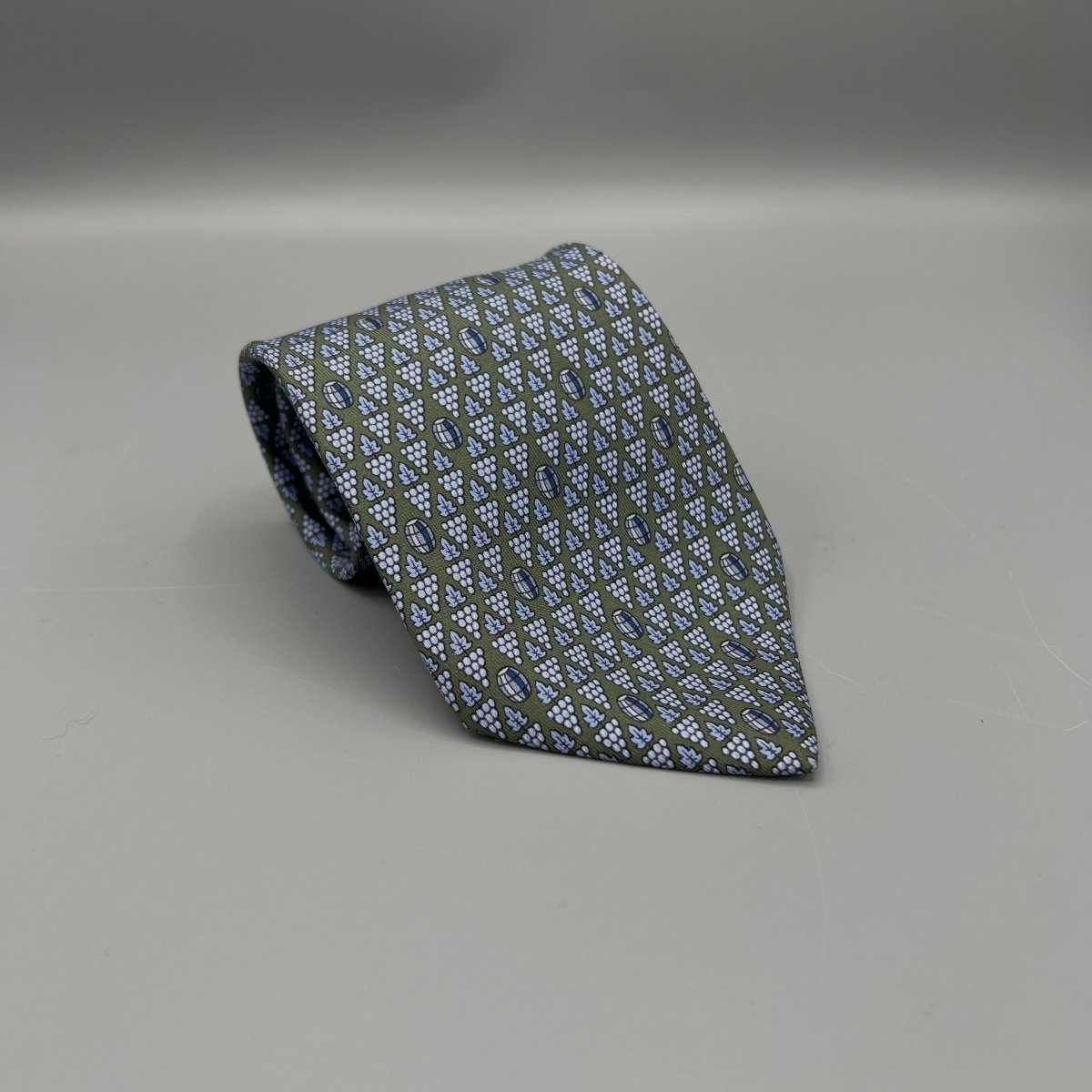 Cravate Hermès à Motifs - Le Beau Gustave
