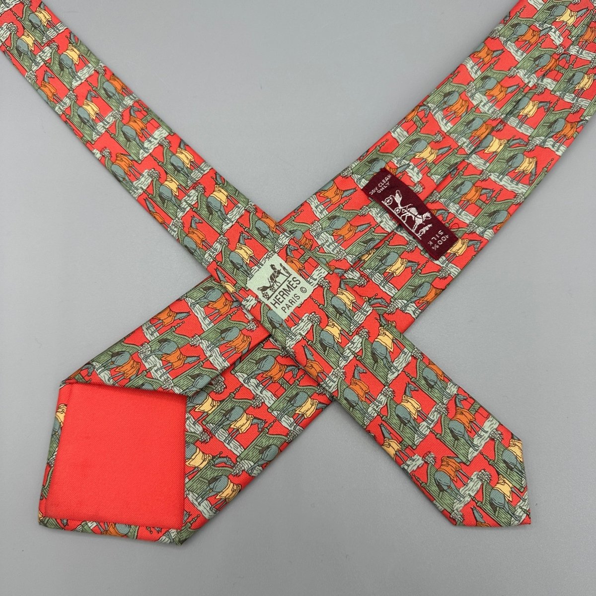 Cravate Hermès à motifs écuries - Le Beau Gustave