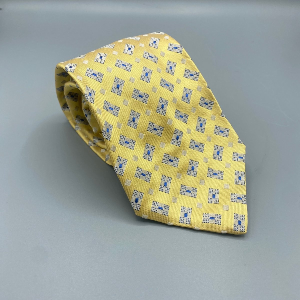 Cravate jaune Christian Dior - Le Beau Gustave