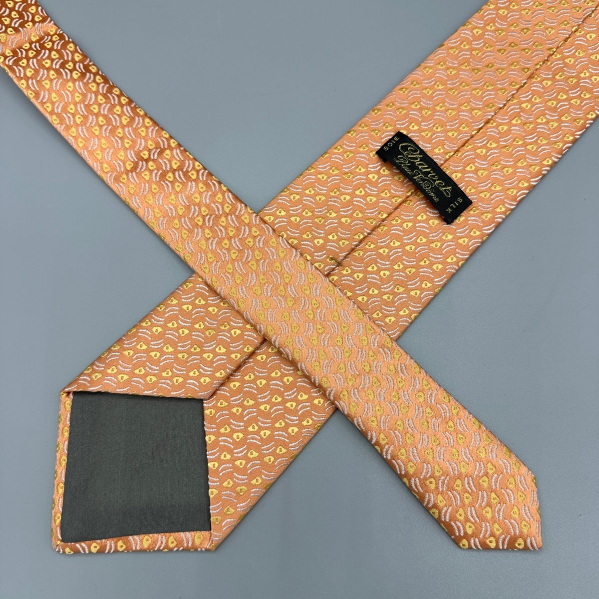 Cravate orange saumon Charvet - Le Beau Gustave