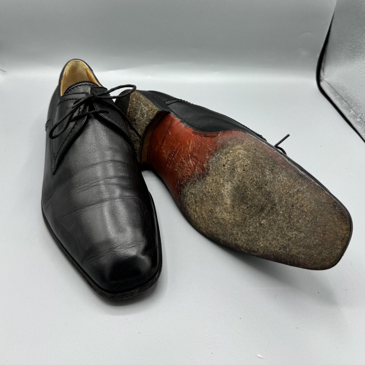 Derbies Hermès en cuir noir - Le Beau Gustave