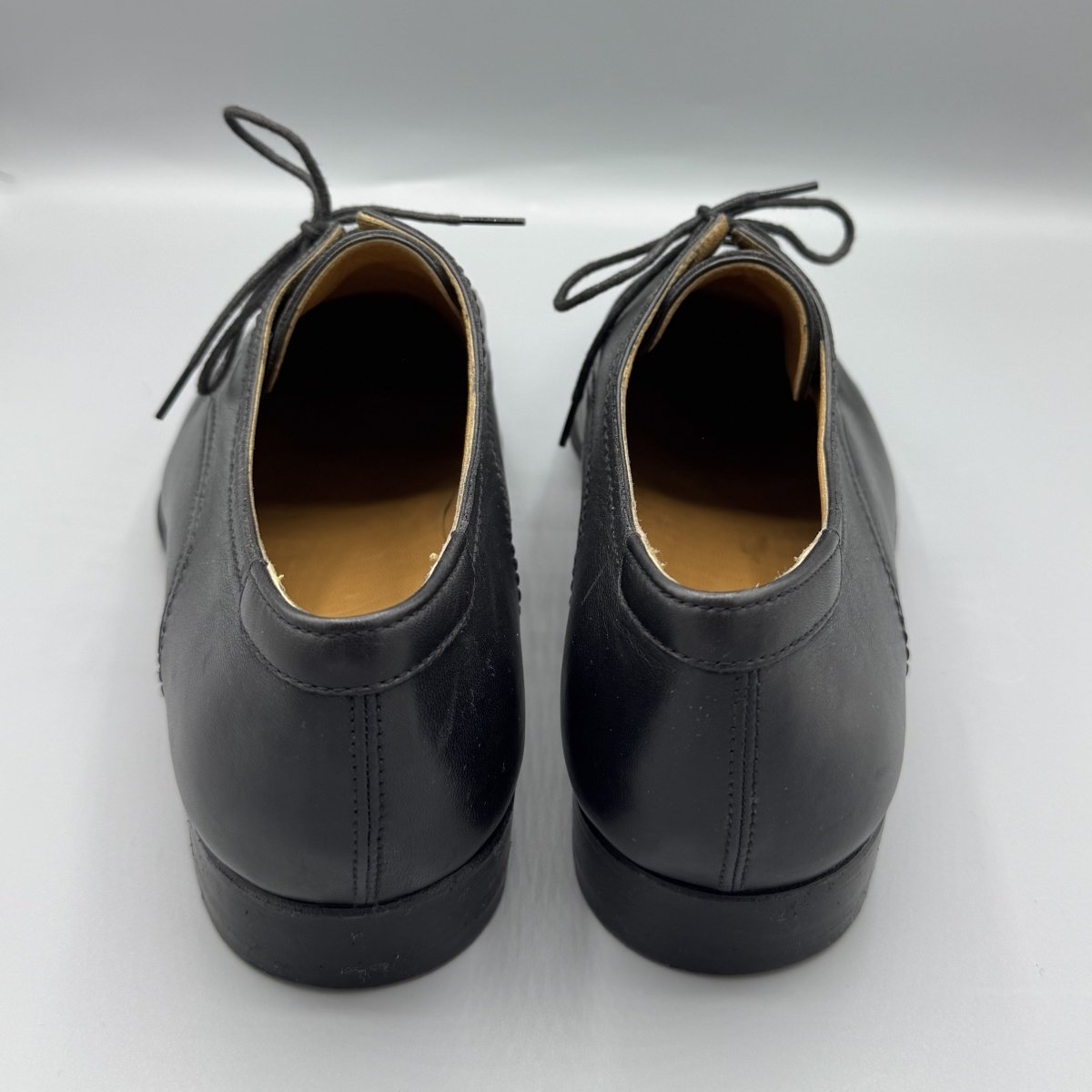 Derbies Hermès en cuir noir - Le Beau Gustave