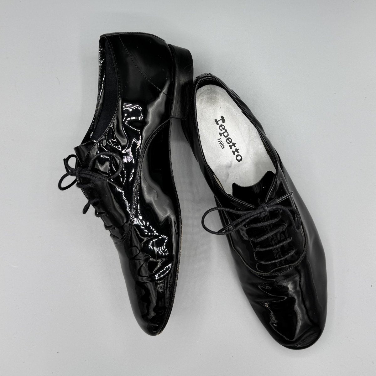 Derbies Repetto Zizi Soft en cuir vernis noir - Le Beau Gustave