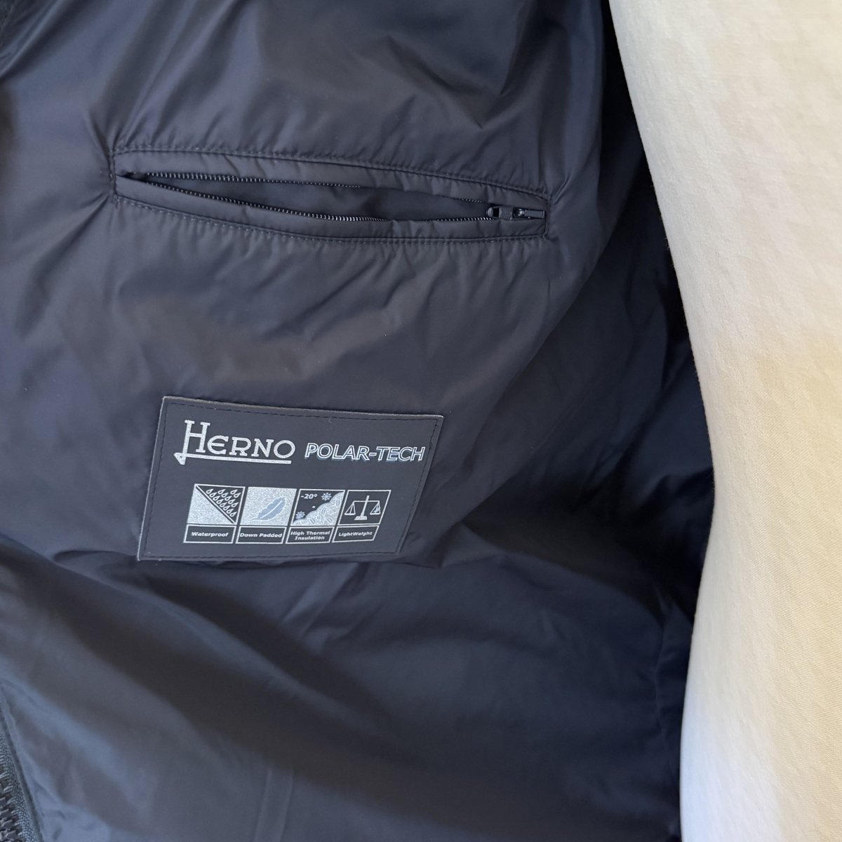 Doudoune Herno Polar-Tech bleu marine avec laine - Le Beau Gustave