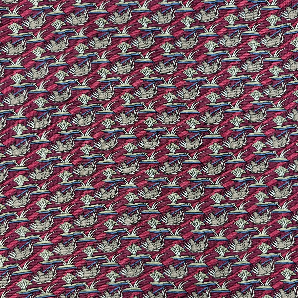 Écharpe réversible Hermès bordeaux en cachemire et laine - Le Beau Gustave