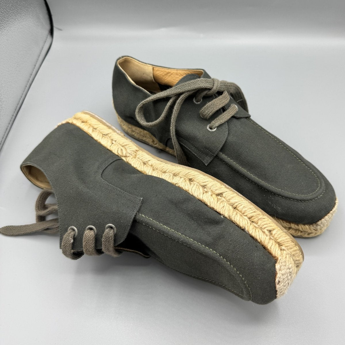 Espadrilles Hermès kaki - Le Beau Gustave