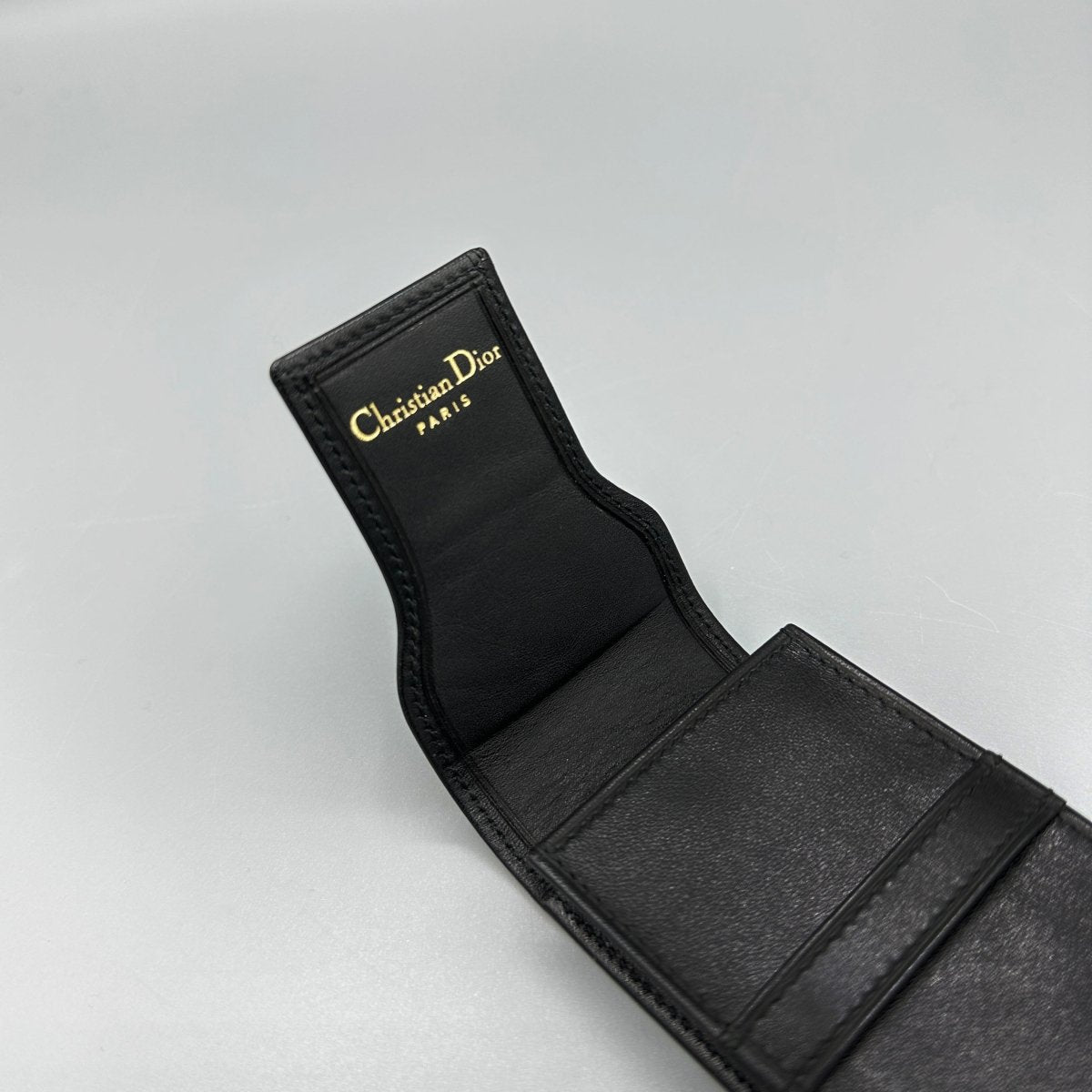 Étui à stylo Christian Dior - Le Beau Gustave