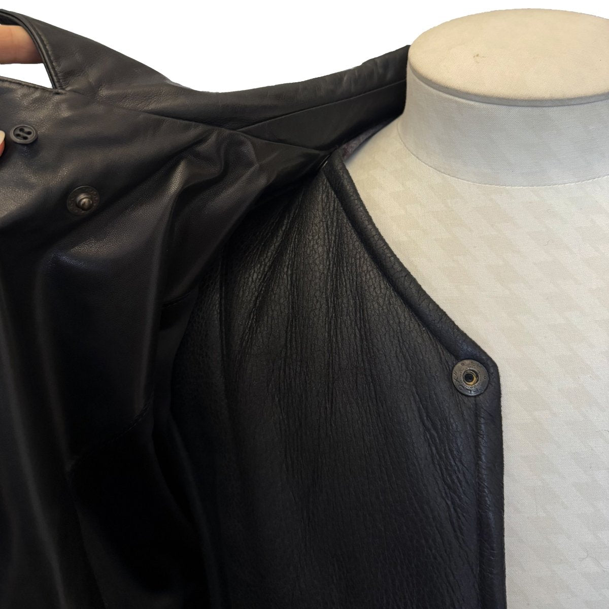 Manteau Christian Dior en cuir noir avec gilet amovible en fourrure - Le Beau Gustave