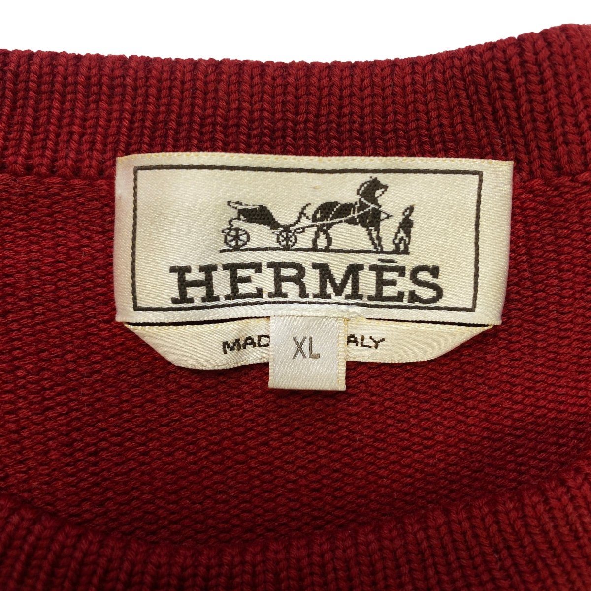 Pull Hermès rouge motifs torsadés - Le Beau Gustave