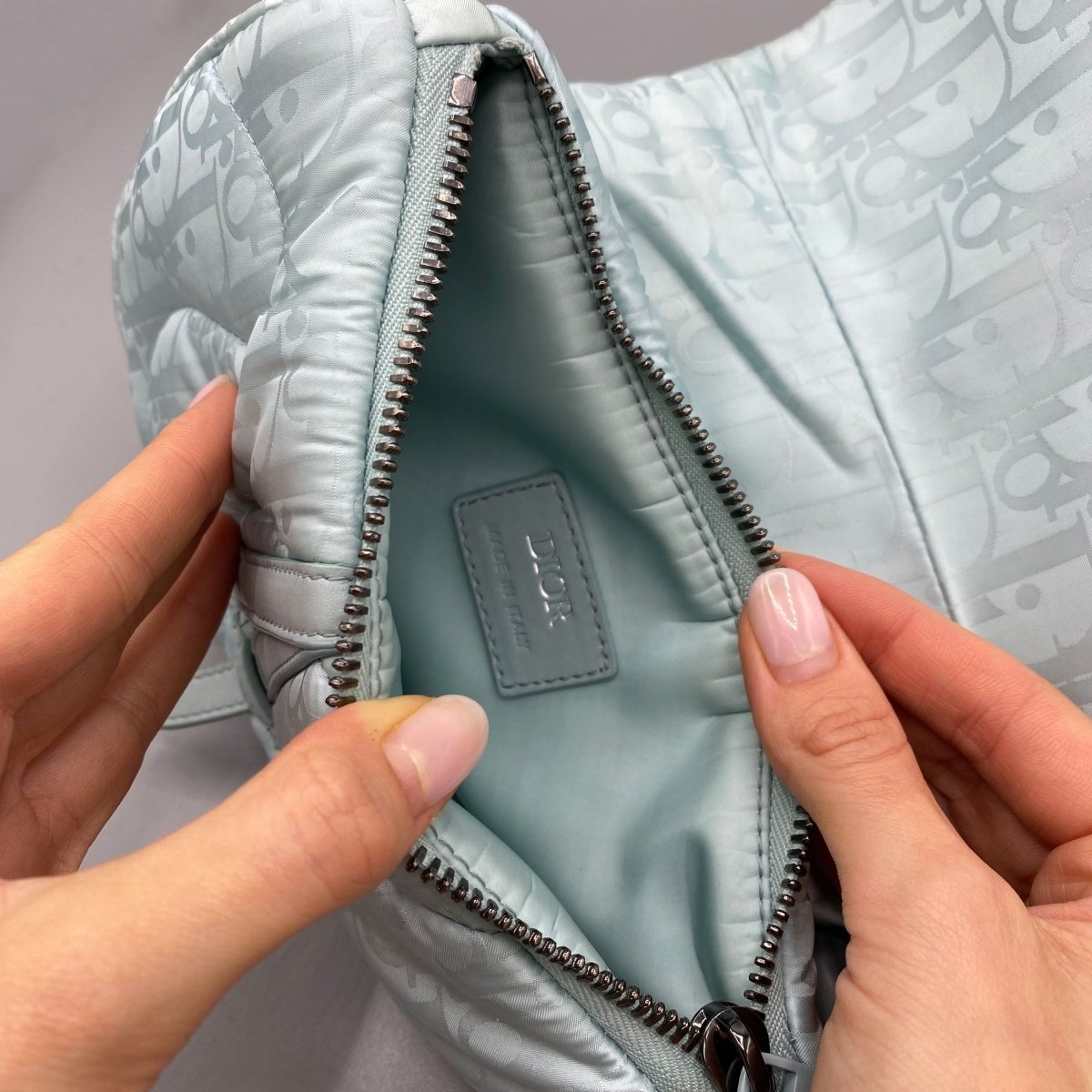 Saddle bag bleu turquoise Dior x ERL - Le Beau Gustave