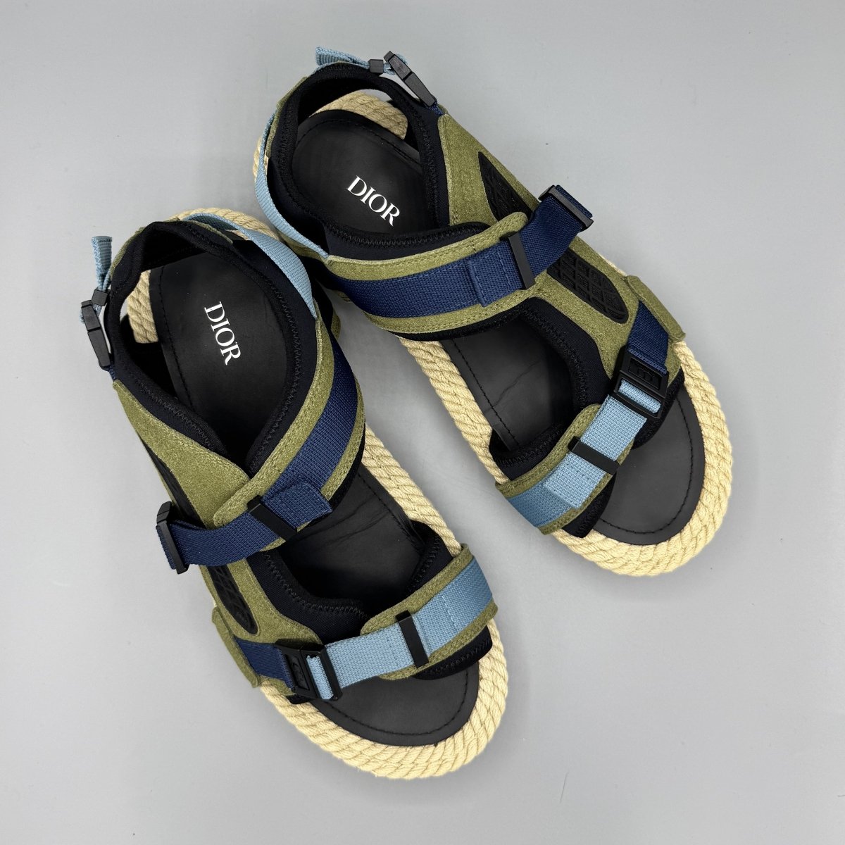 Sandales Dior Atlas vertes, bleues et noires - Le Beau Gustave