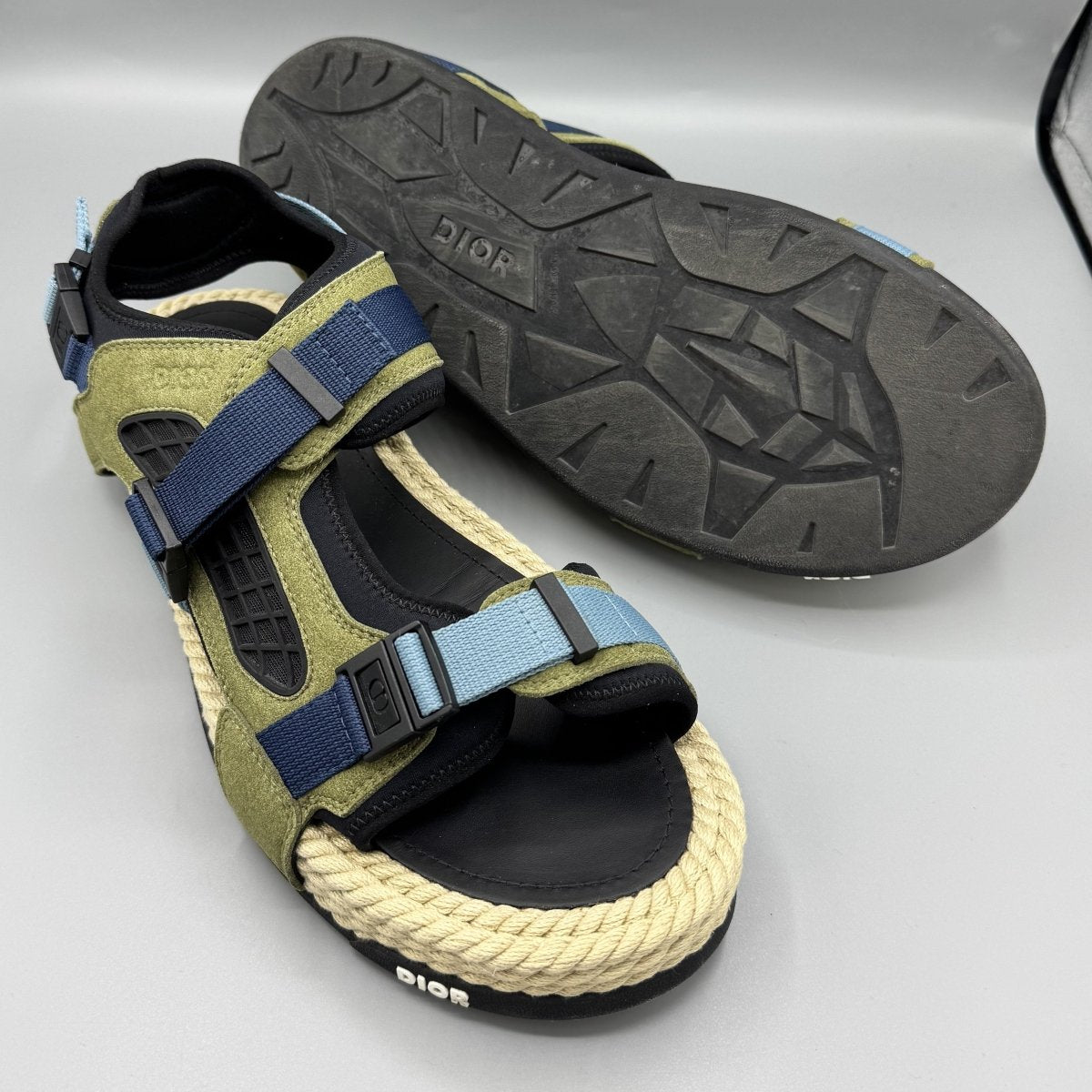 Sandales Dior Atlas vertes, bleues et noires - Le Beau Gustave