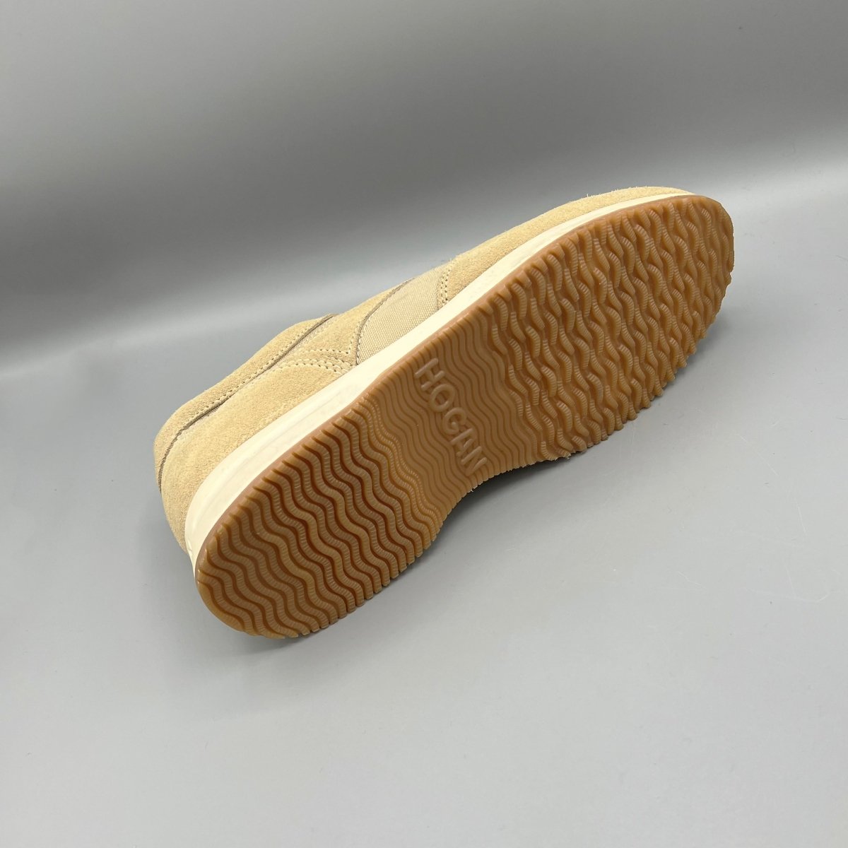 Sneakers beiges Hogan - Le Beau Gustave