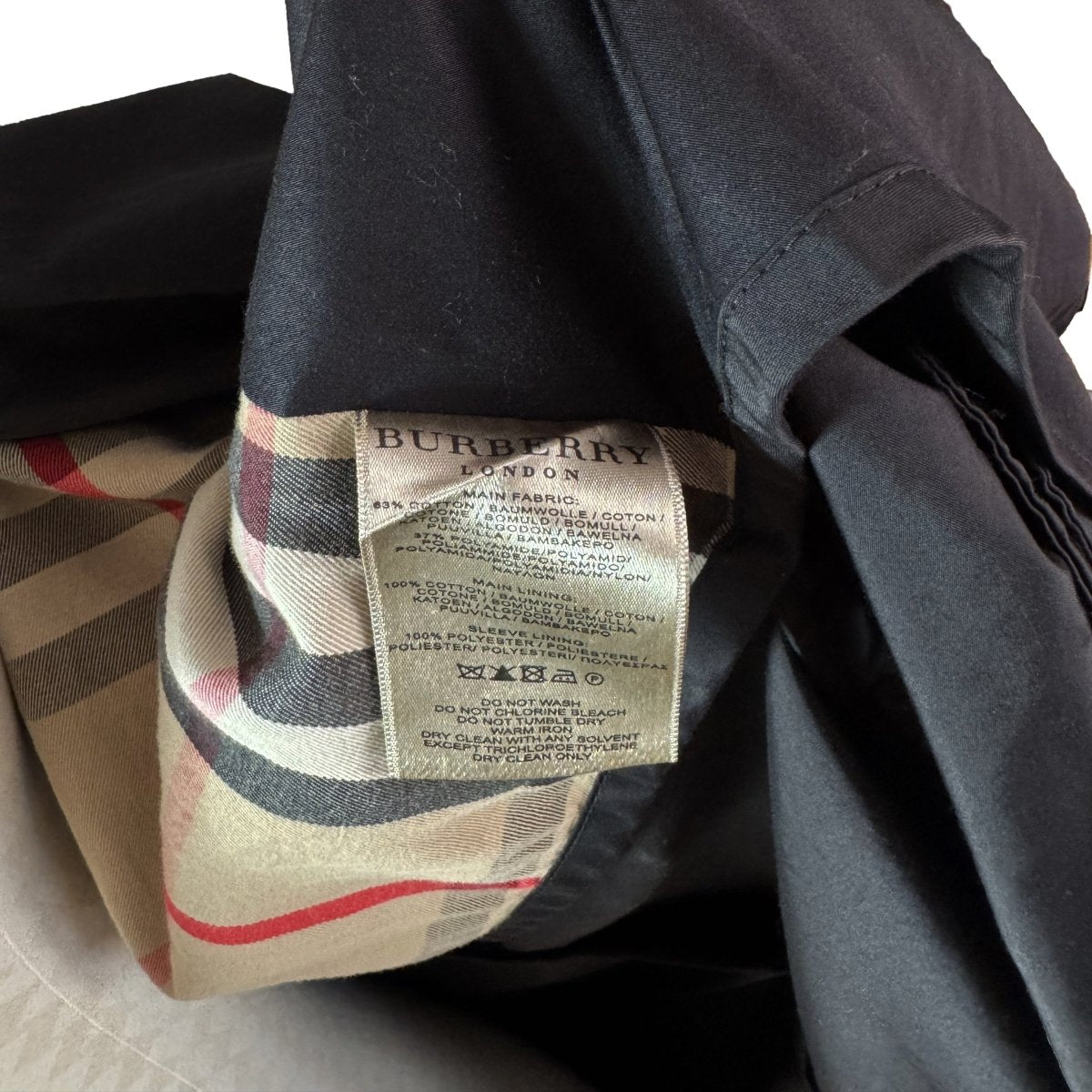 Trench coat 3/4 Burberry noir - Le Beau Gustave