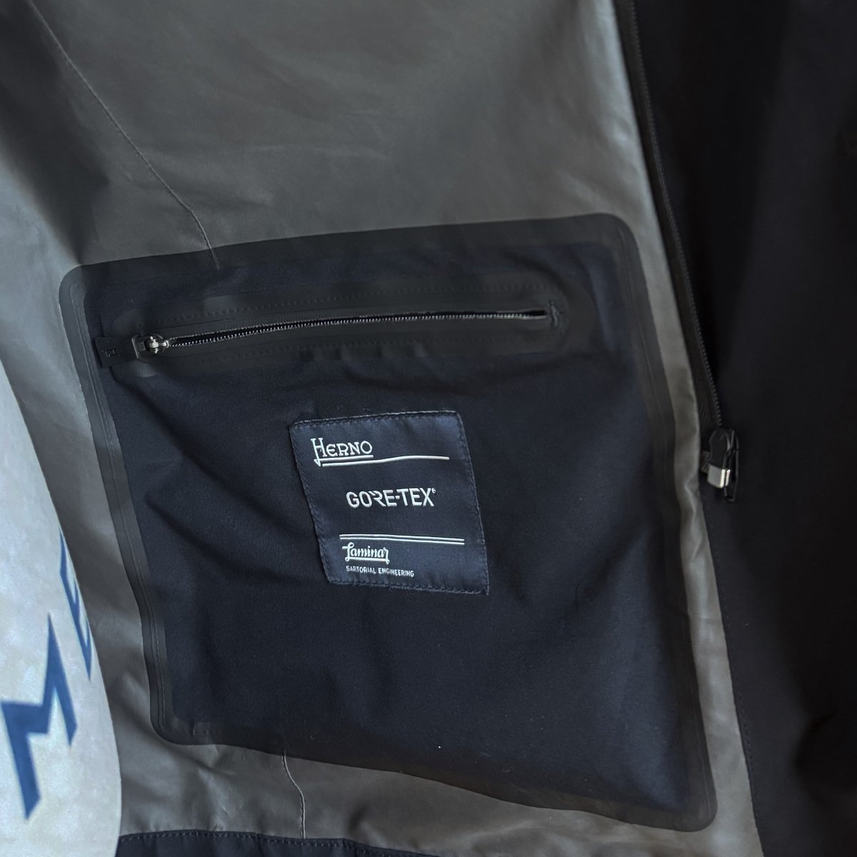 Veste blazer technique Herno noire Laminar Gore-Tex - Le Beau Gustave